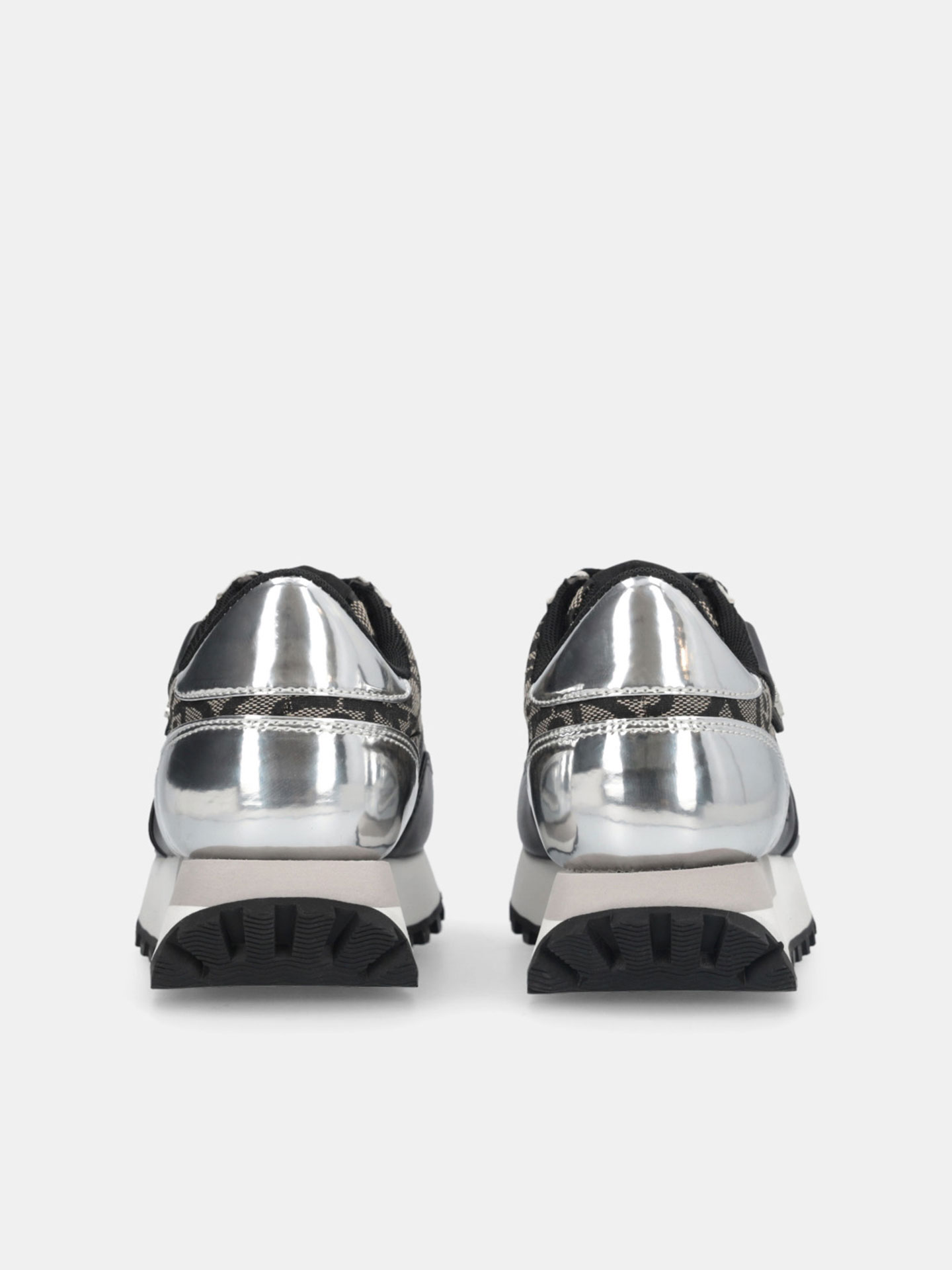 Sapatilhas com Monograma