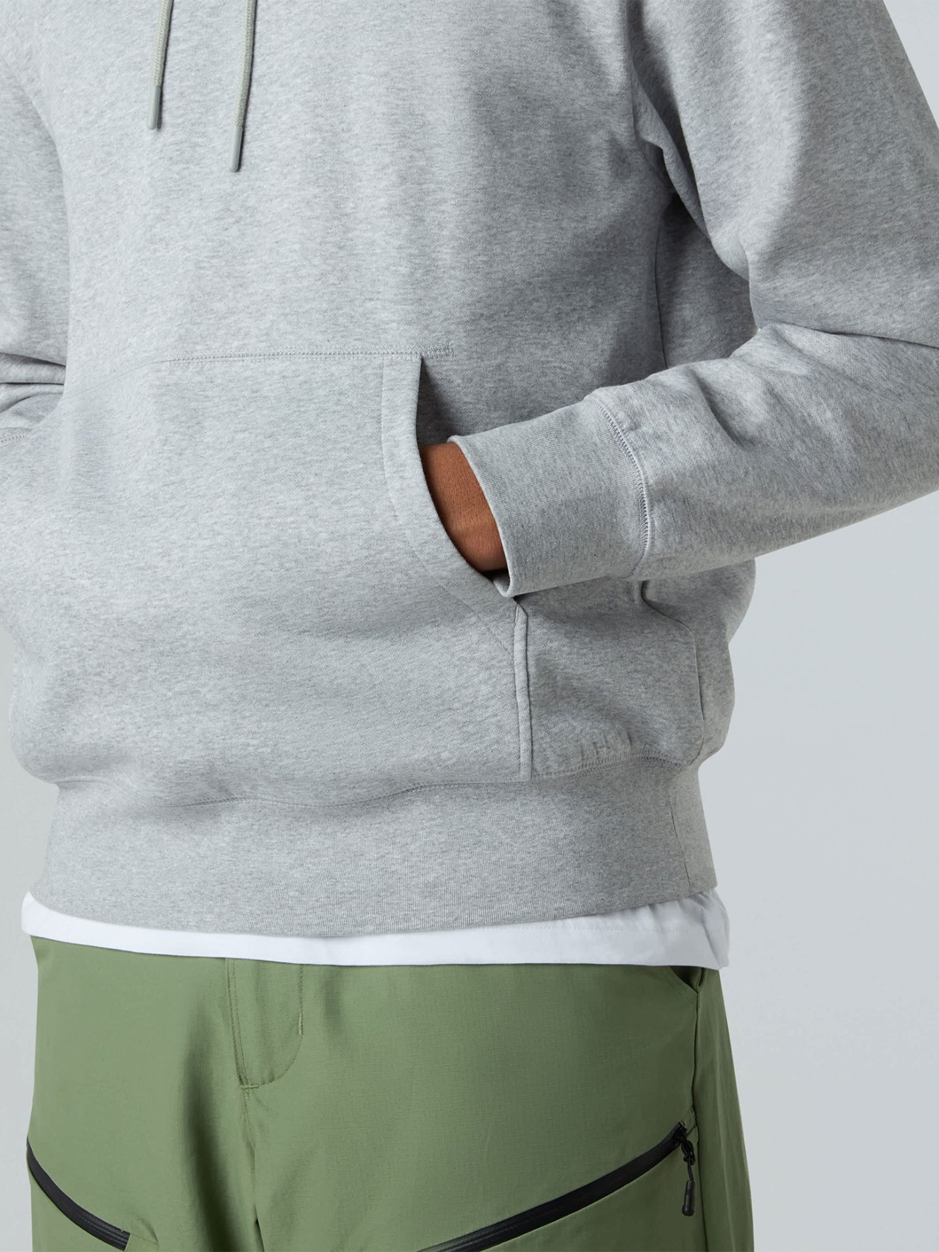 Sweatshirt com Capuz Essential