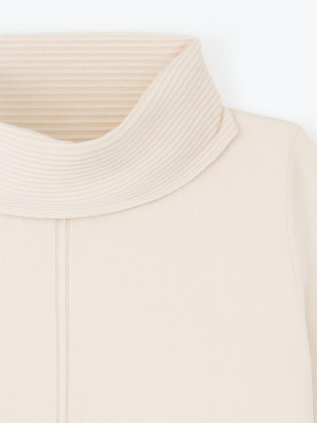 Camisola de Malha com Gola