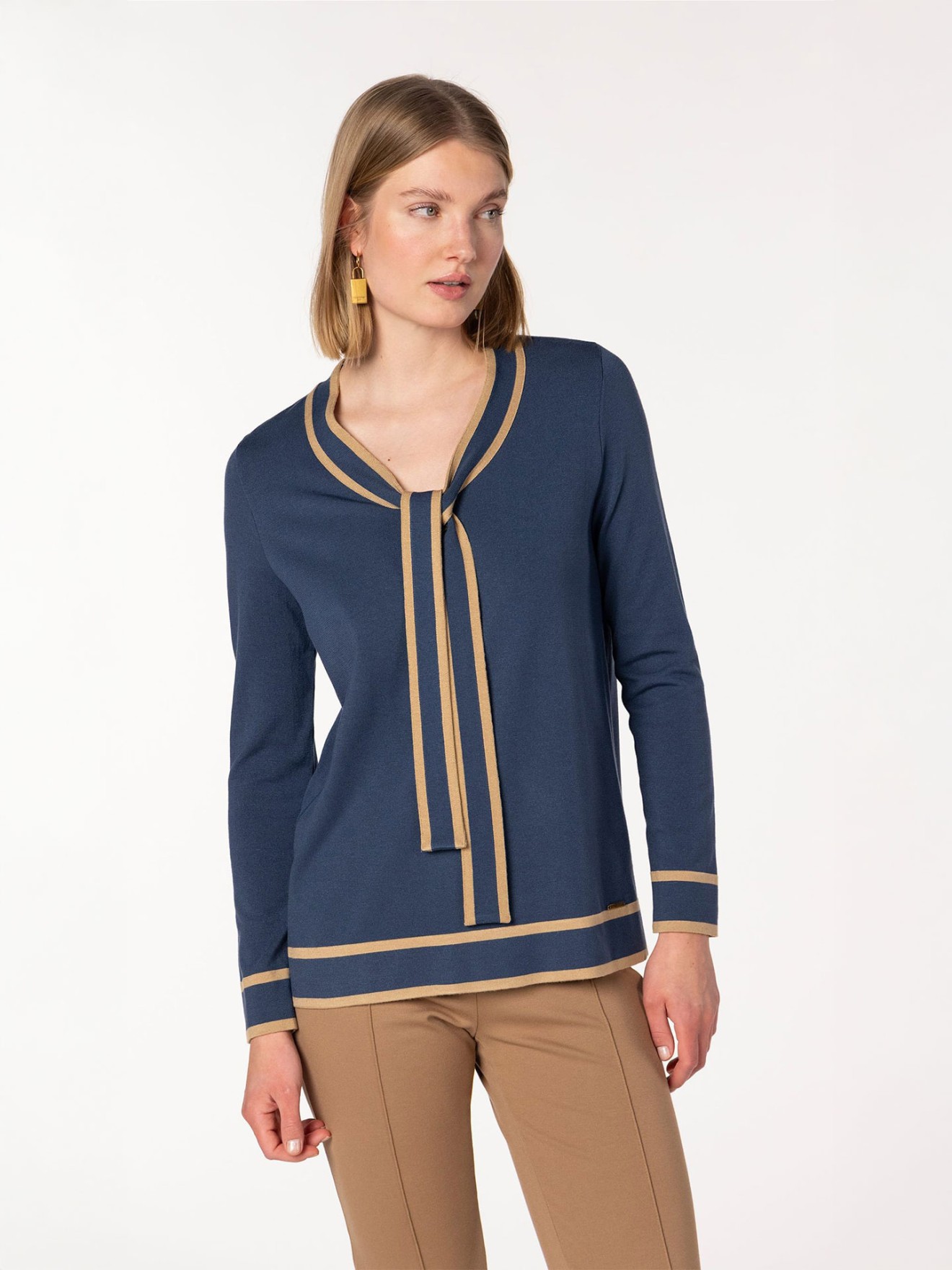 Camisola de Malha com Laço