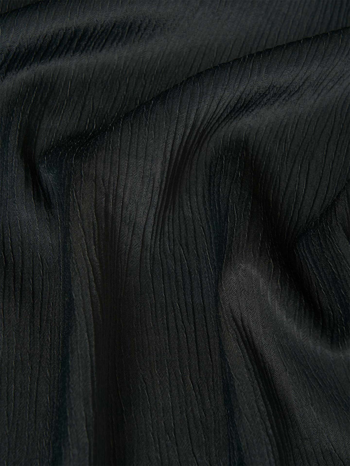 Saia Comprida Fluída