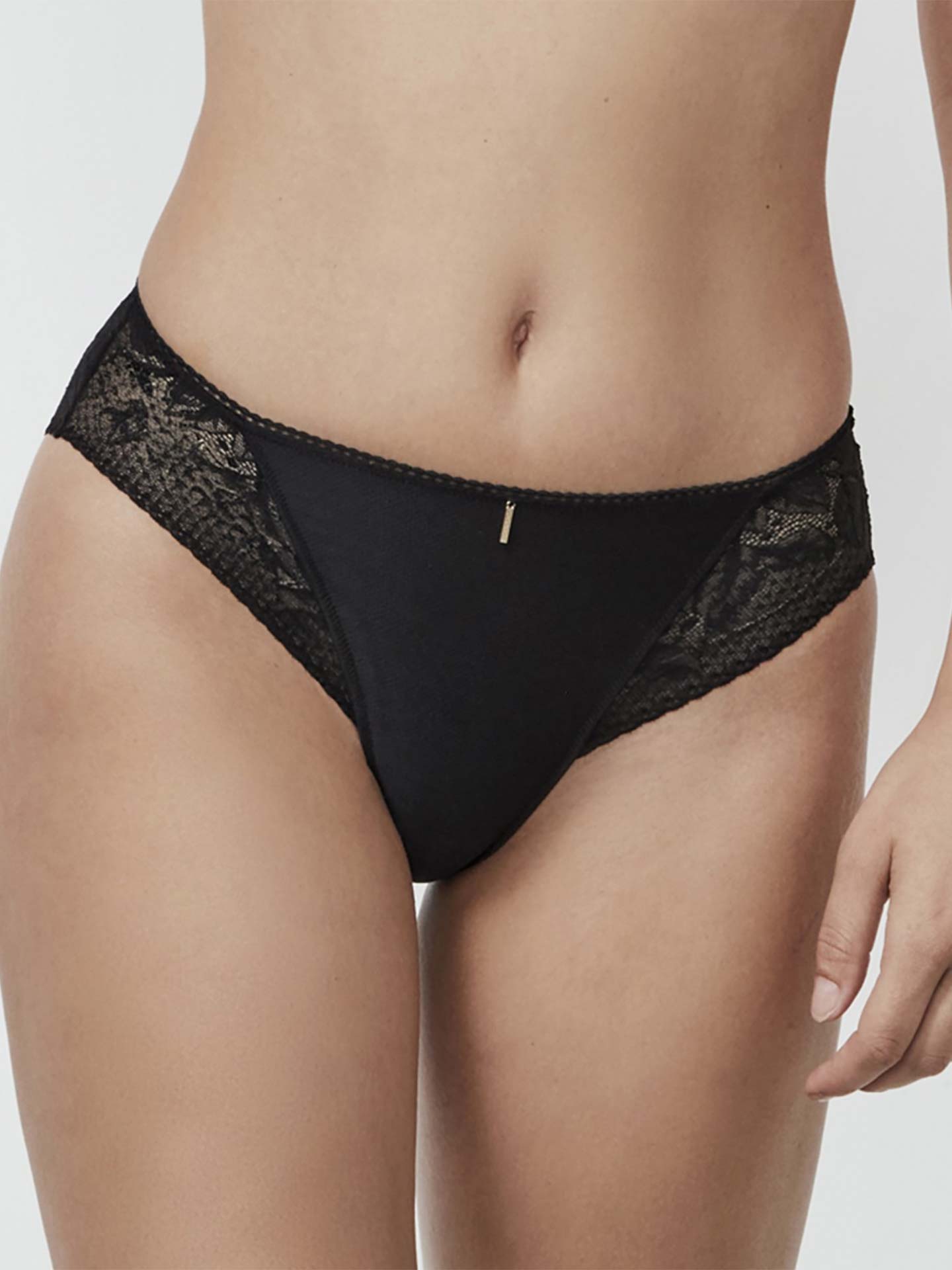 Cueca Clássica com Renda