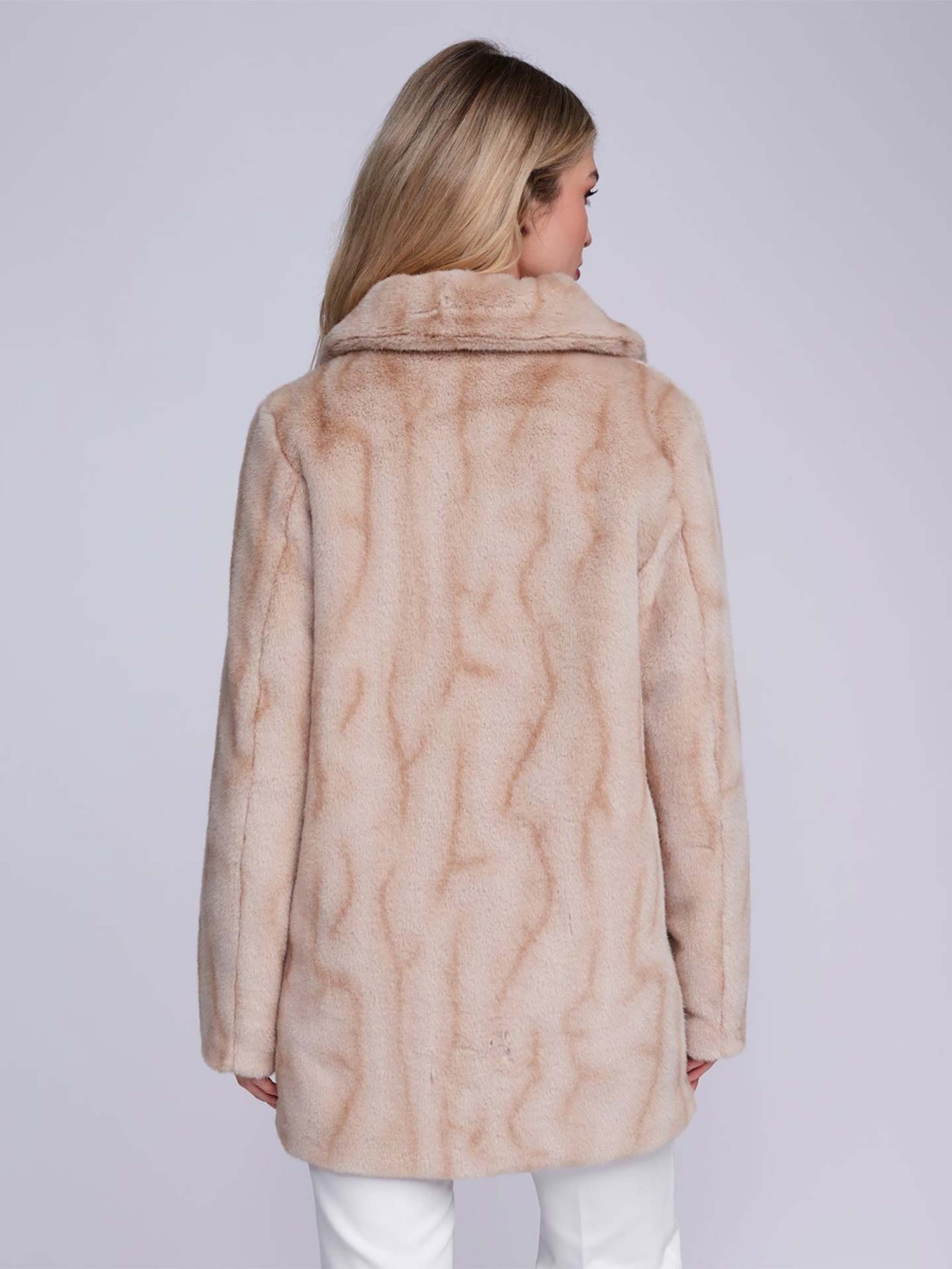 Casaco de Pele Sint�tica Marilyn