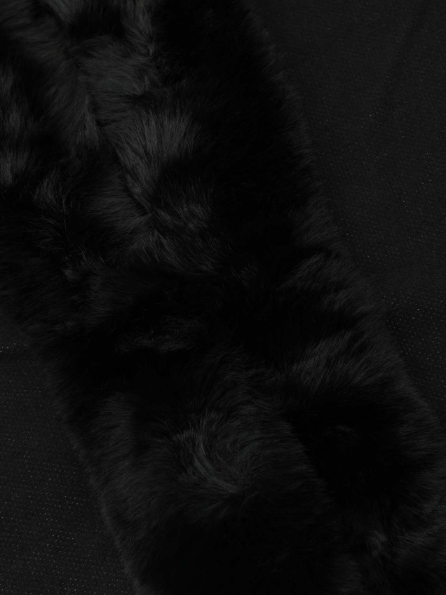 Poncho com Pelo e Franjas