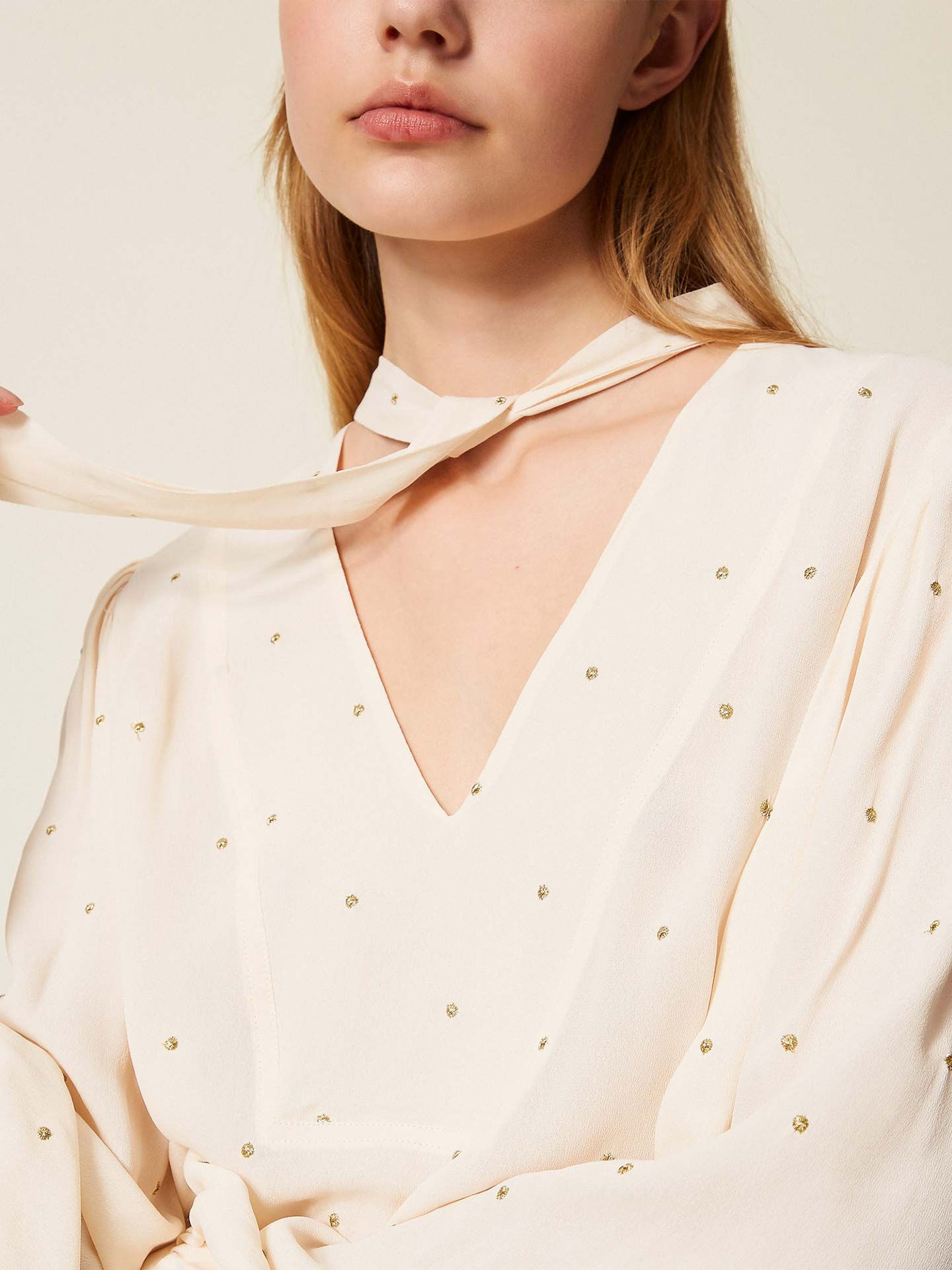 Blusa Fluida com Bordado Lurex