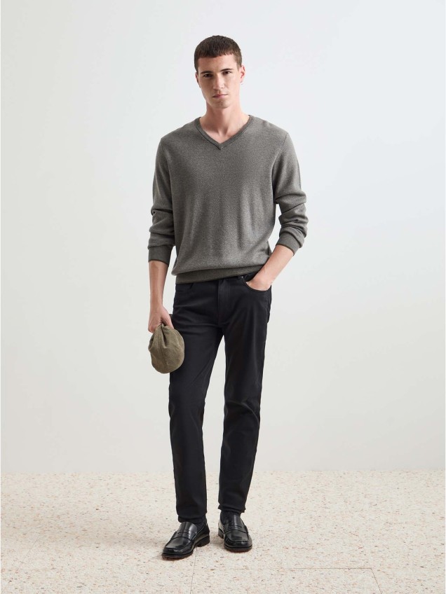 Pullover com Decote em V