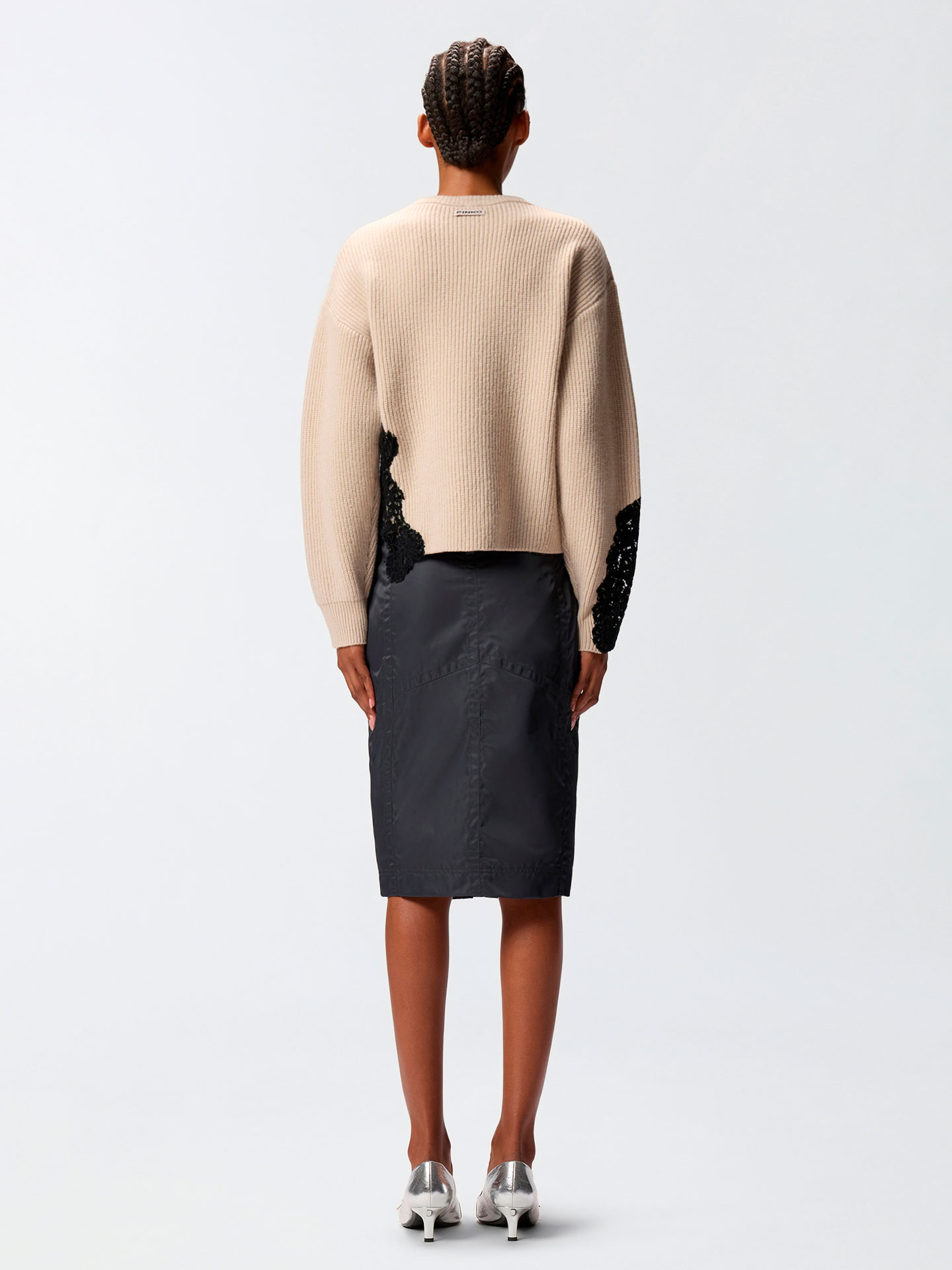 Camisola em Lã com Detalhe em Renda