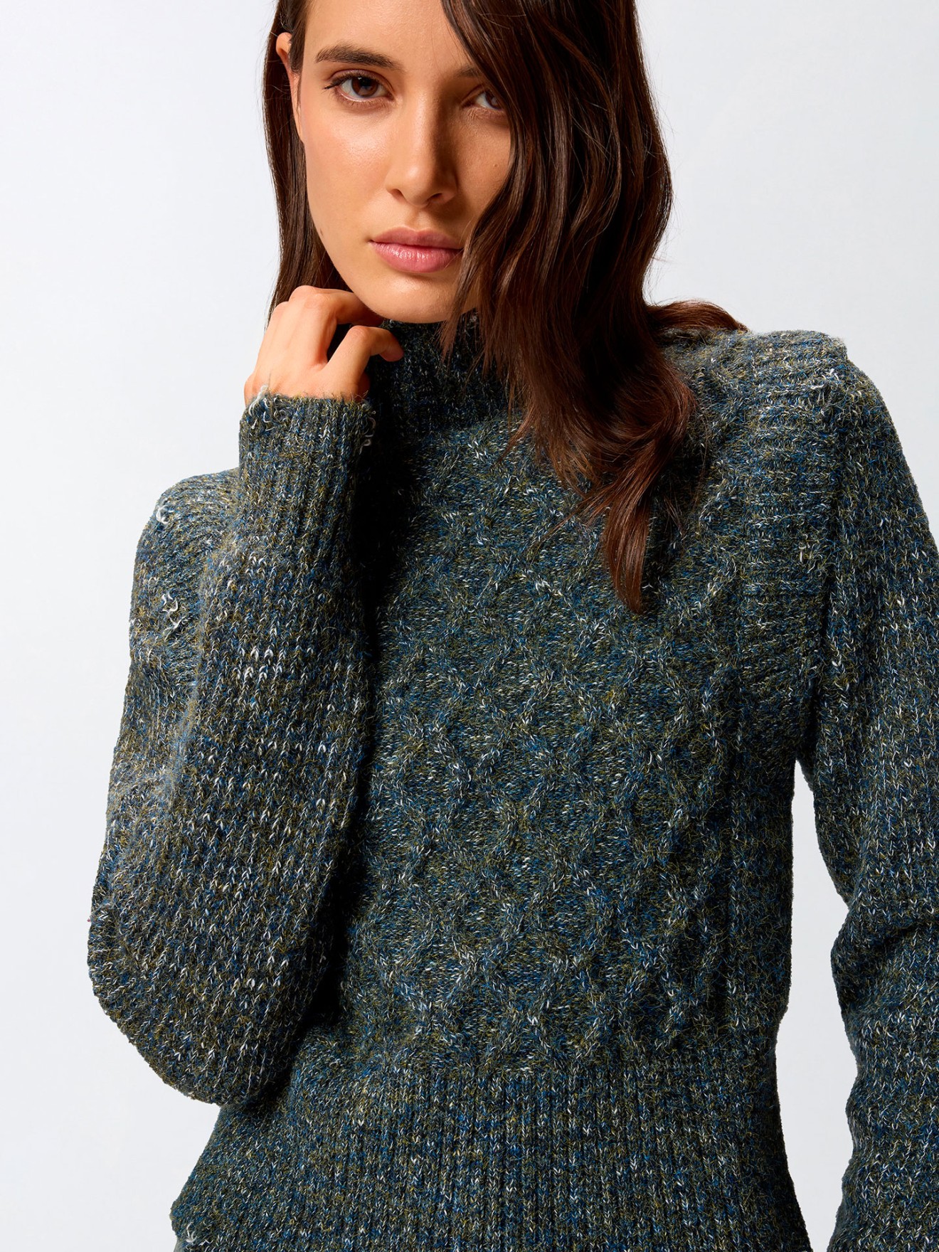 Camisola de Malha com Gola Alta