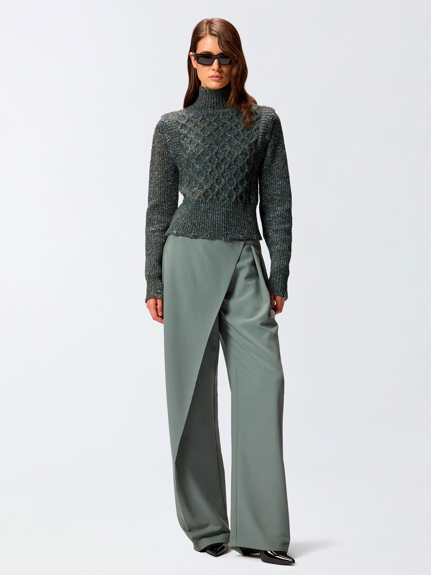 Camisola de Malha com Gola Alta