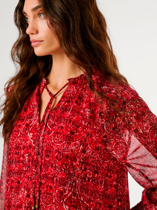 Blusa em Chiffon com Estampado Paisley