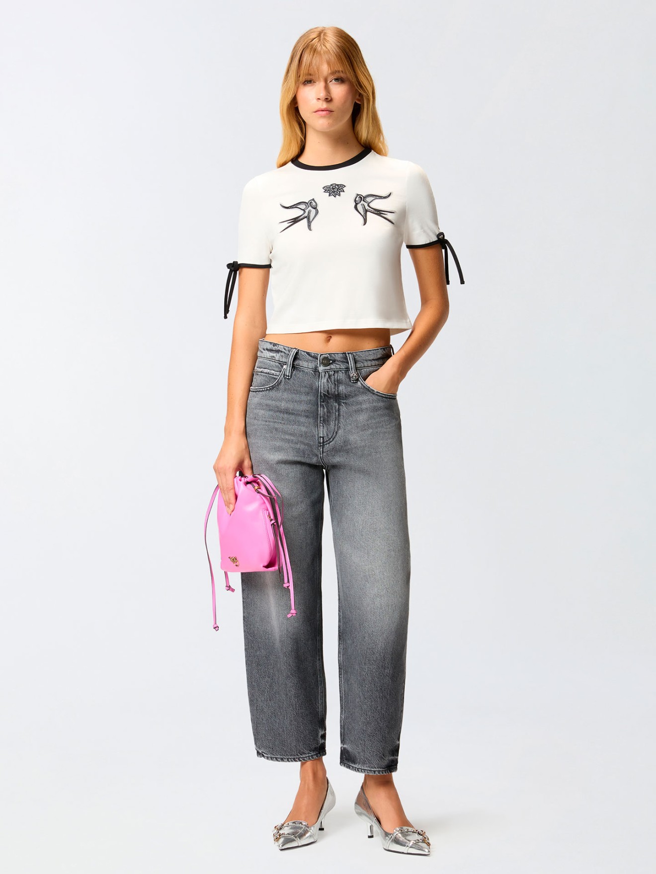 T-shirt Cropped com Bordado Love Birds