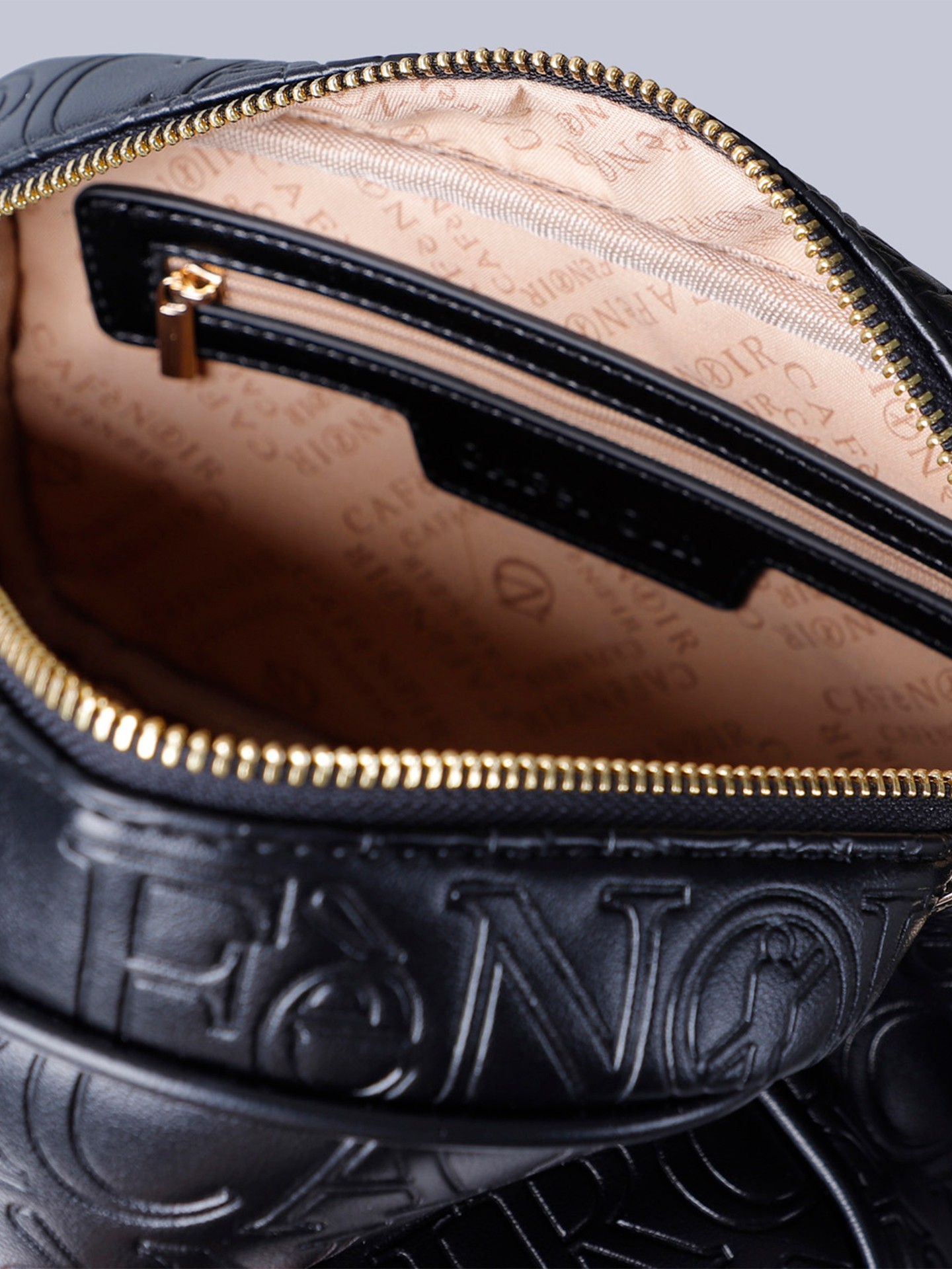 Mala Tiracolo com Relevo