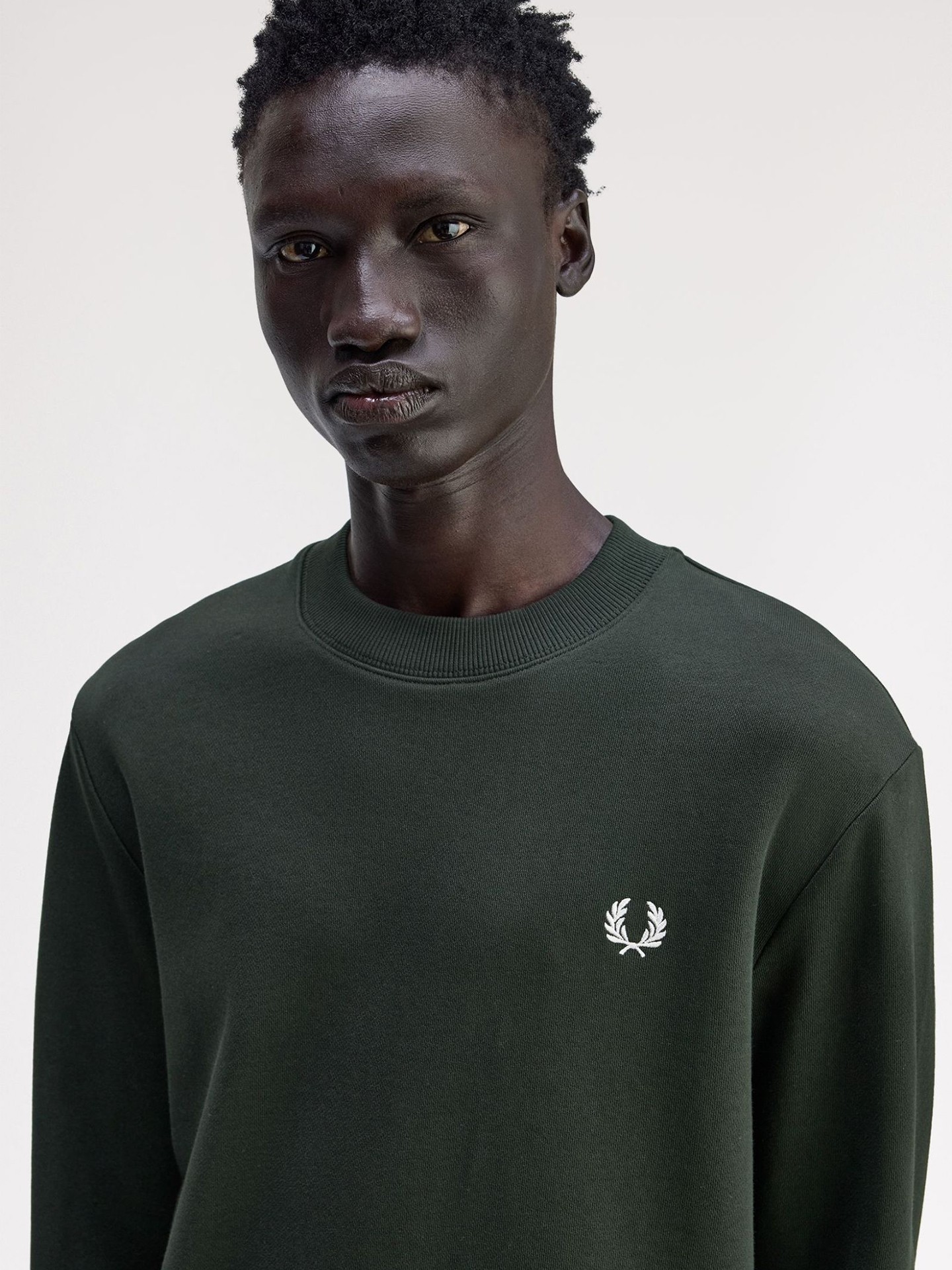 Sweatshirt com Gola Redonda M7535