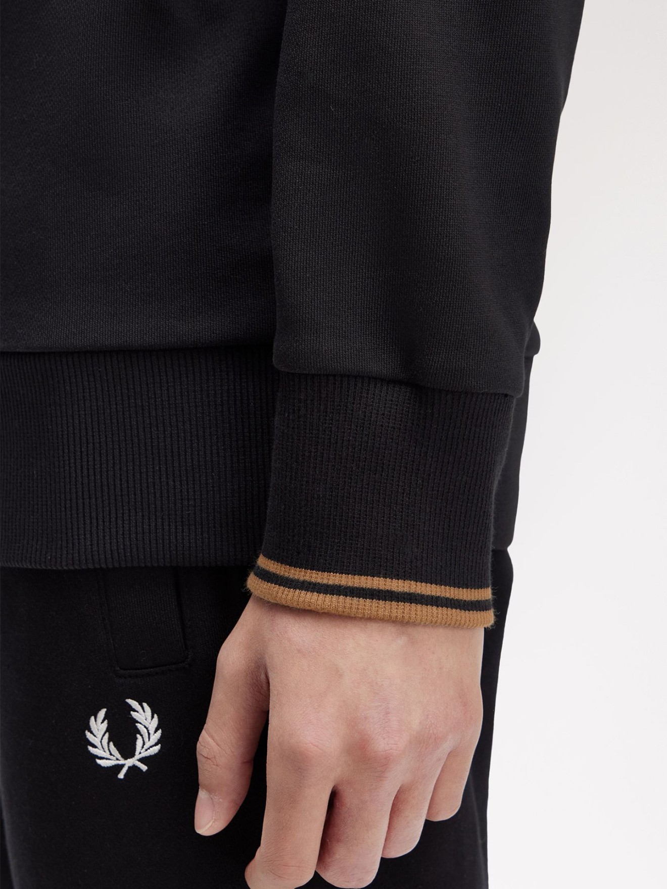 Sweatshirt com Gola Redonda M7535