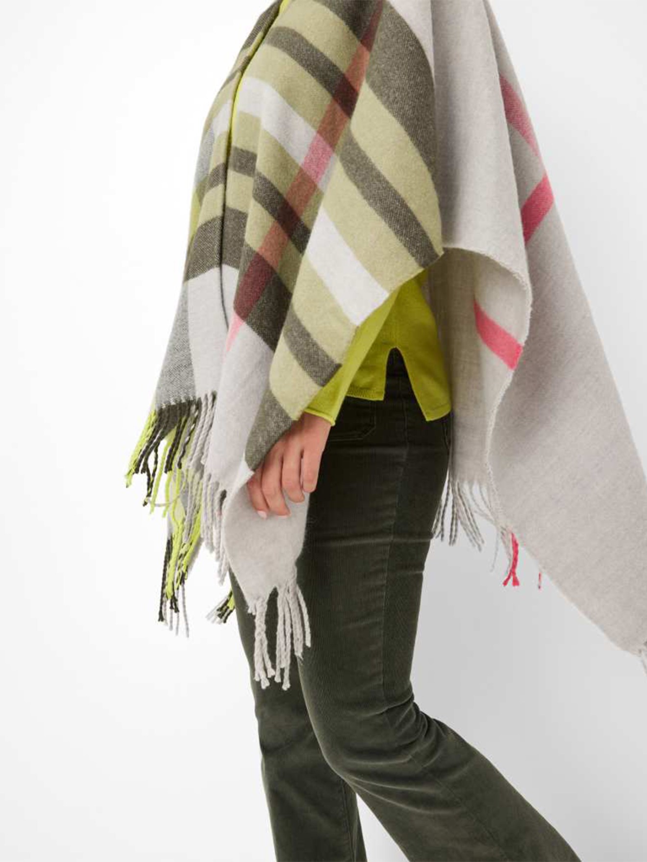 Capa com Franjas Thea