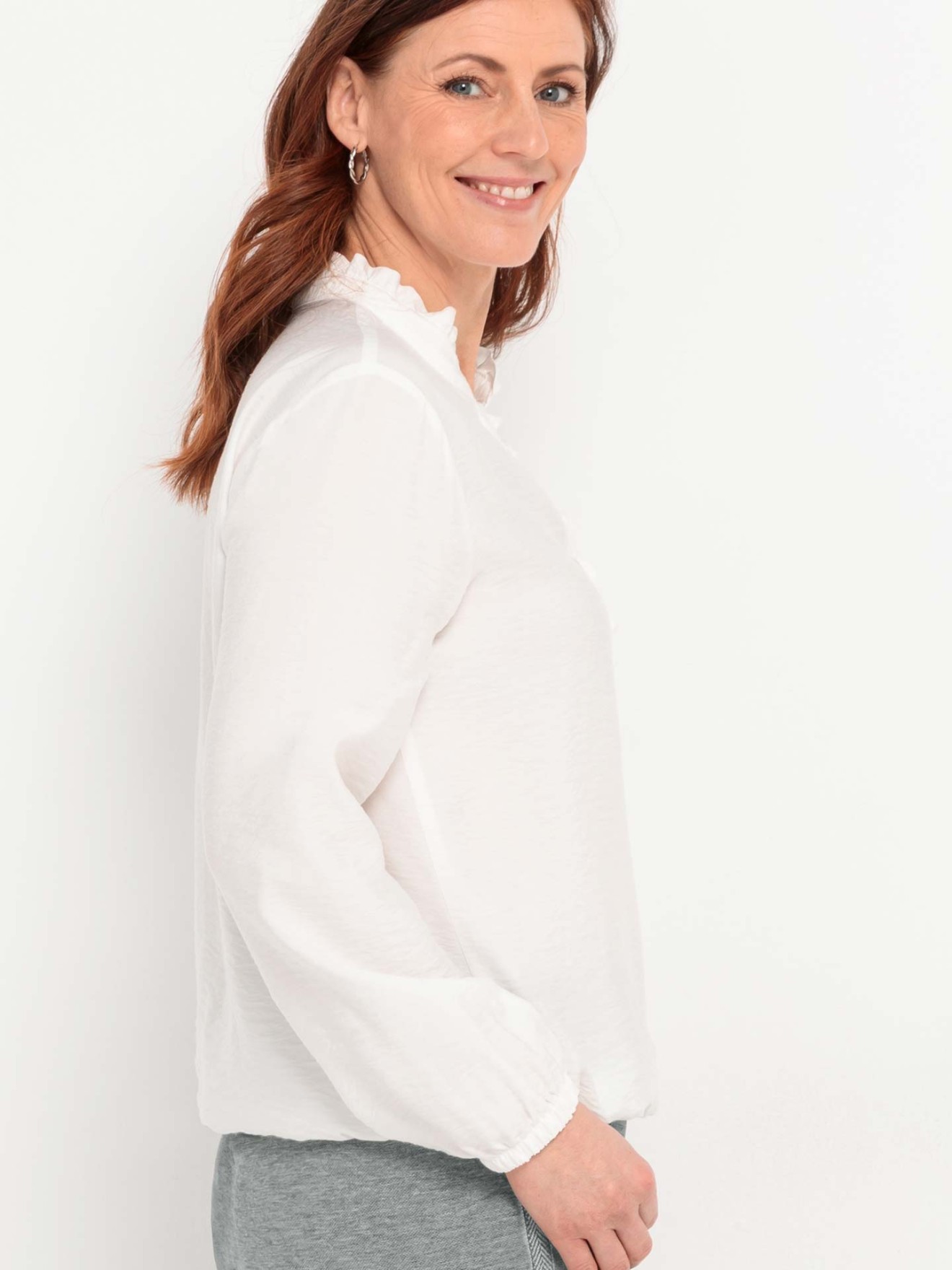 Blusa com Detalhes em Folho Alin