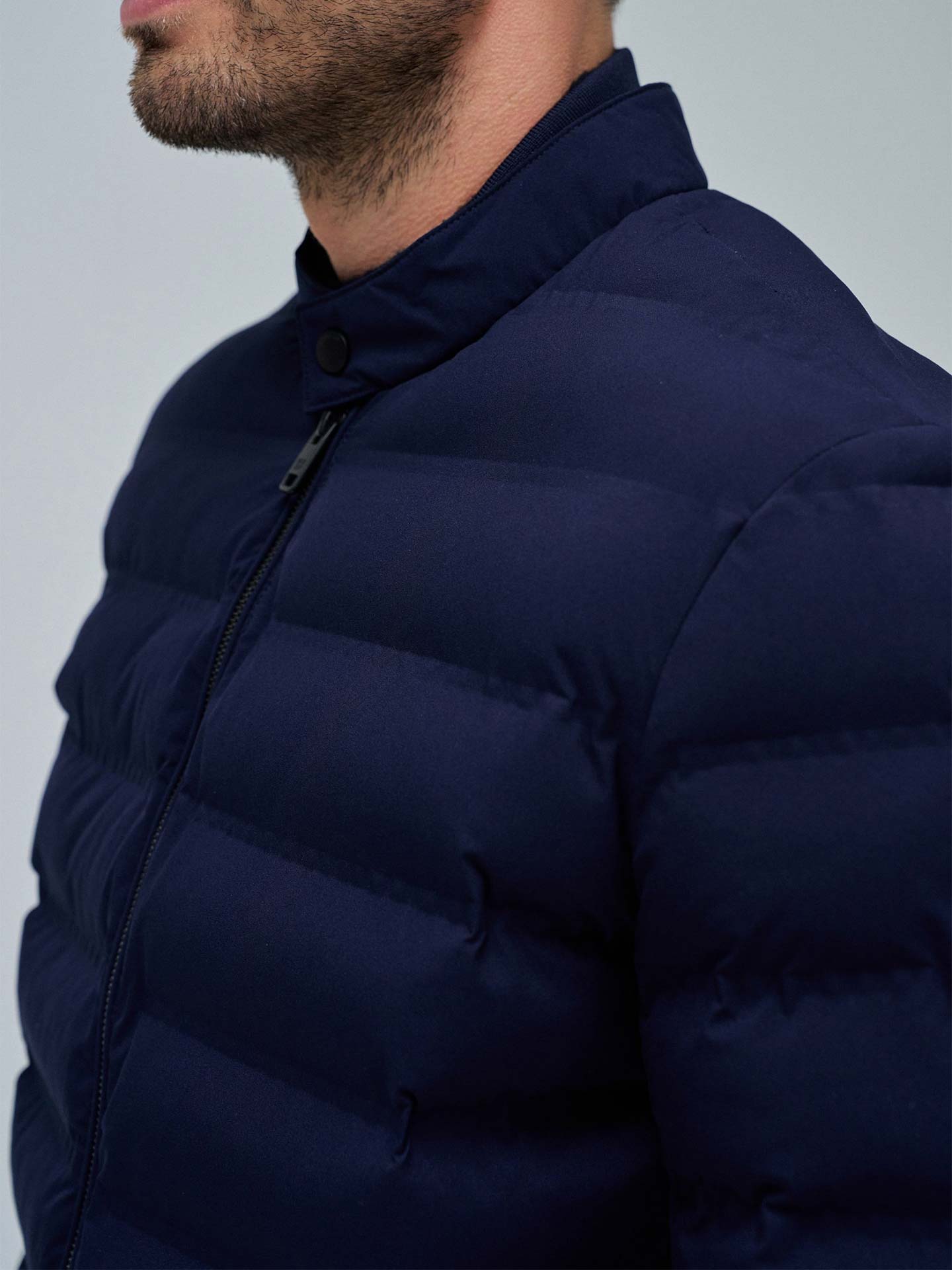 Casaco Puffer com Gola Alta