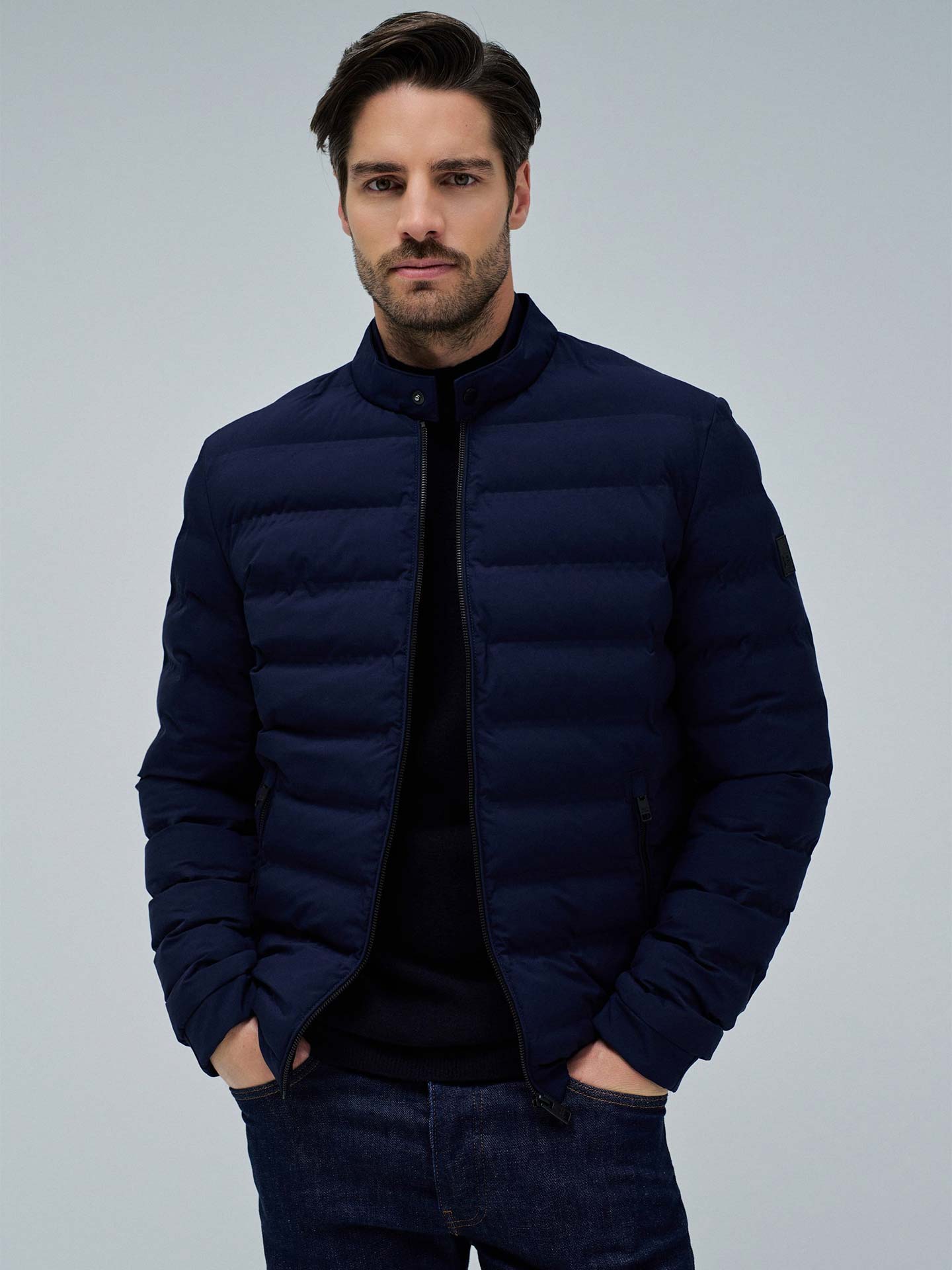 Casaco Puffer com Gola Alta