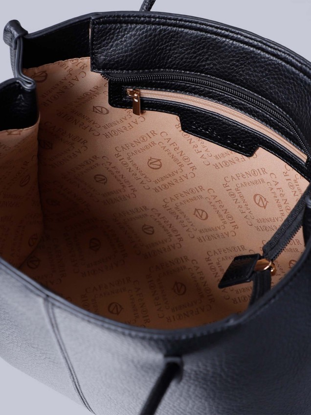 Tote Bag com Pendente Metálico