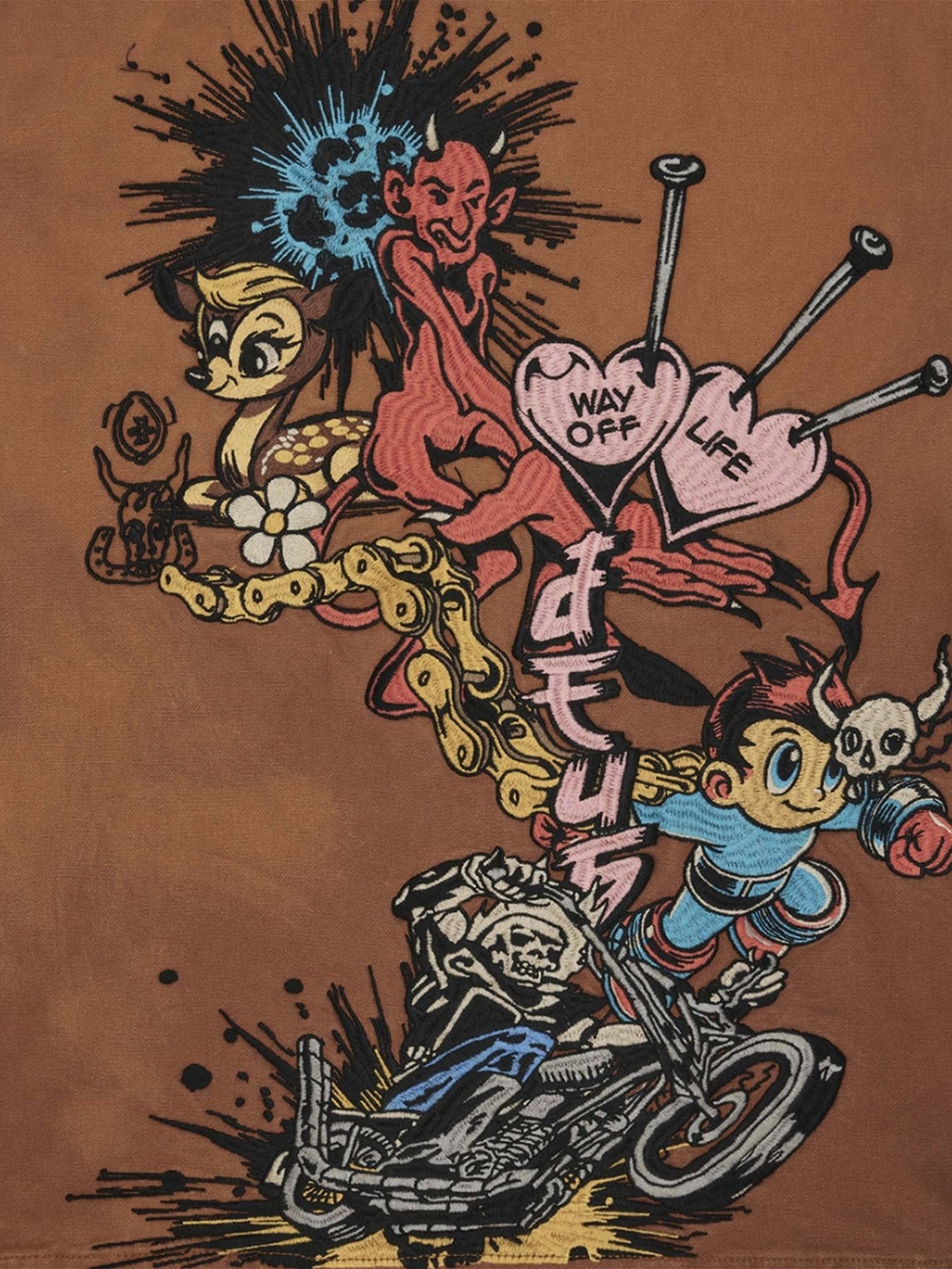 Casaco com Patchs Bordados