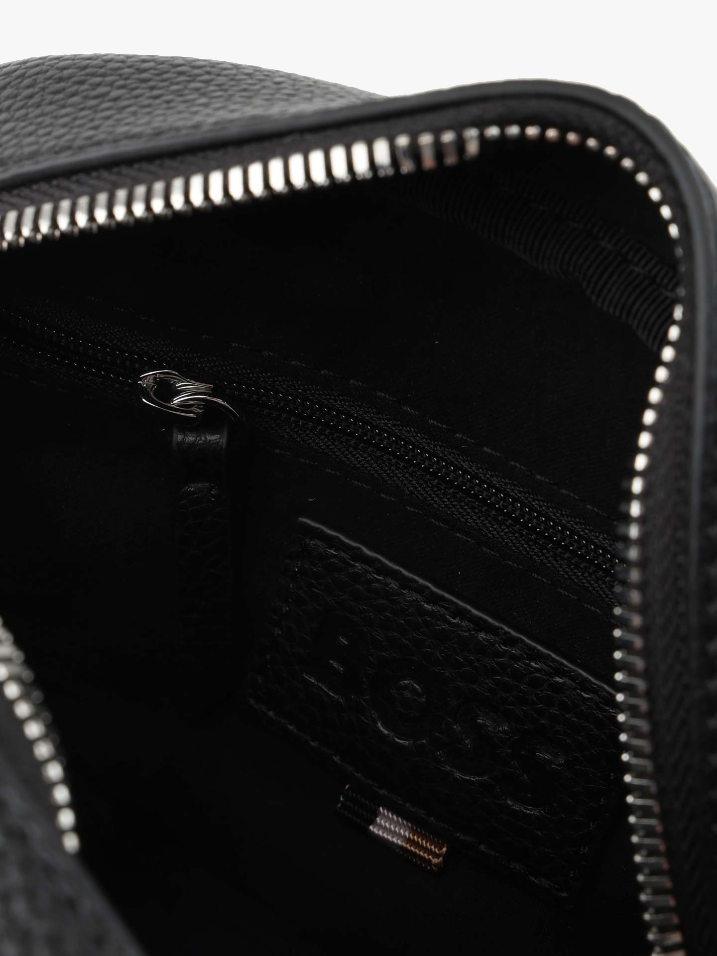 Mala Tiracolo em Pele Texturizada