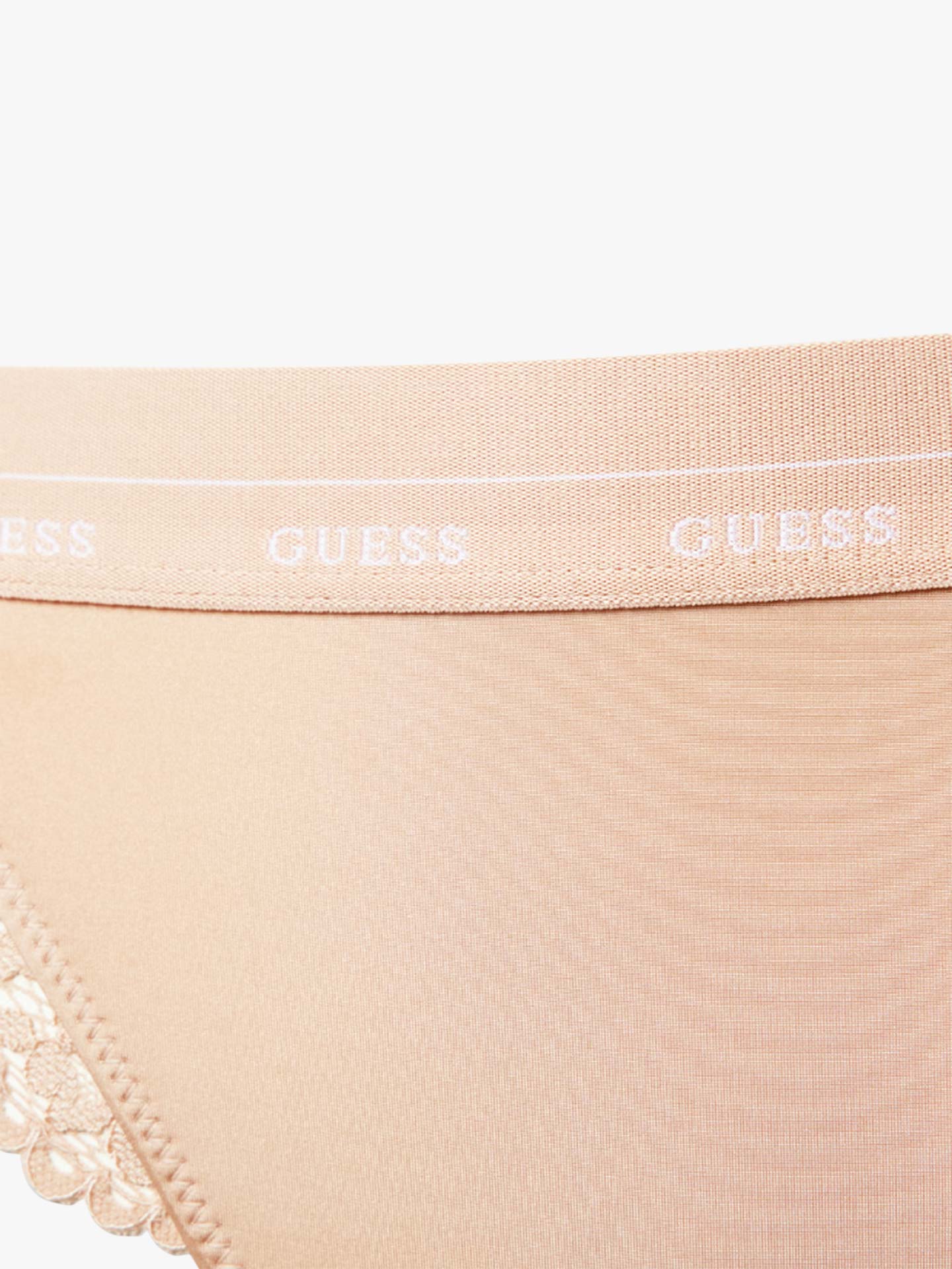 Tanga Brasileira em Renda Jane