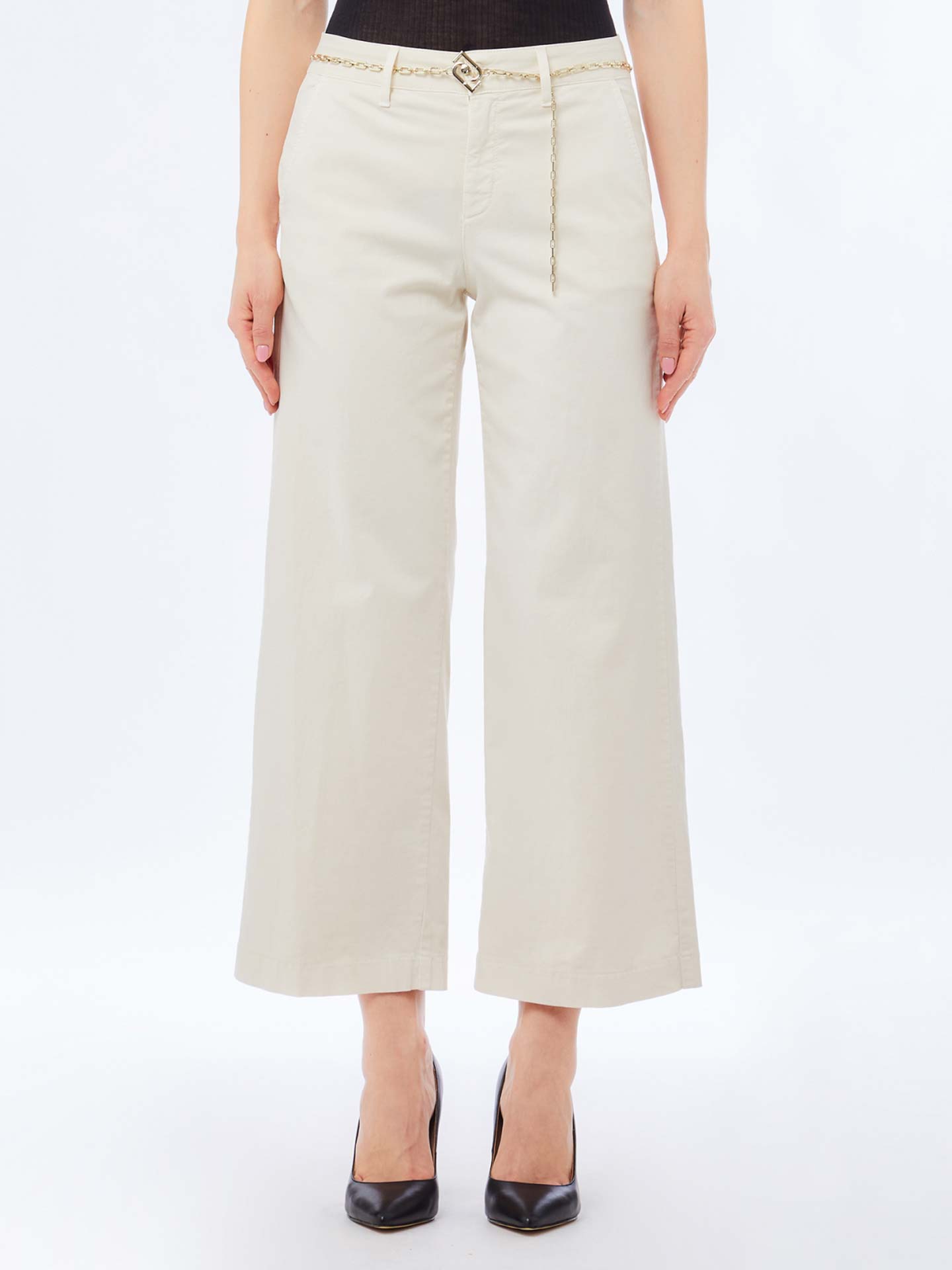 Calça Cropped com Cintura Alta