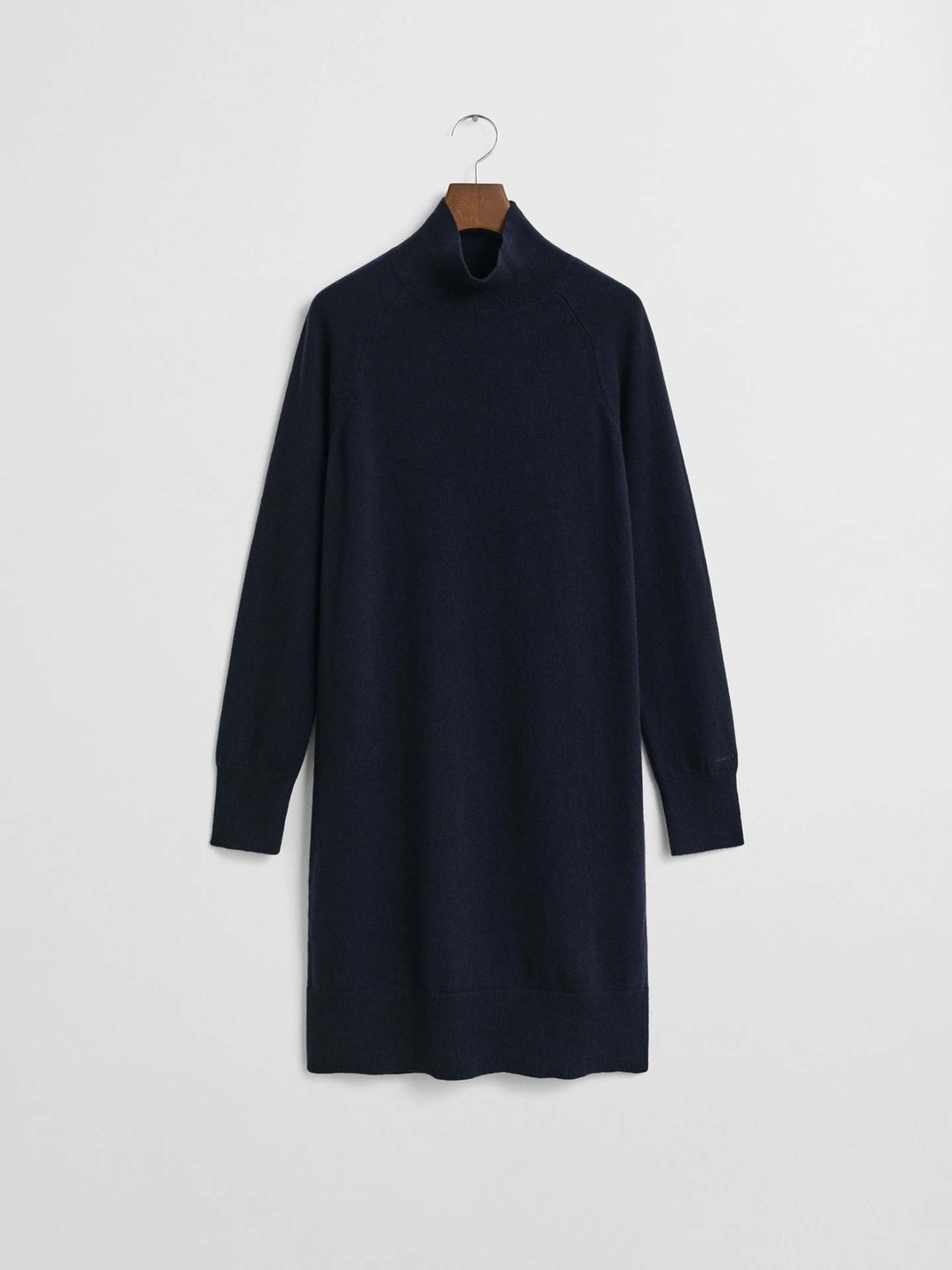 Vestido de Malha com Gola Alta