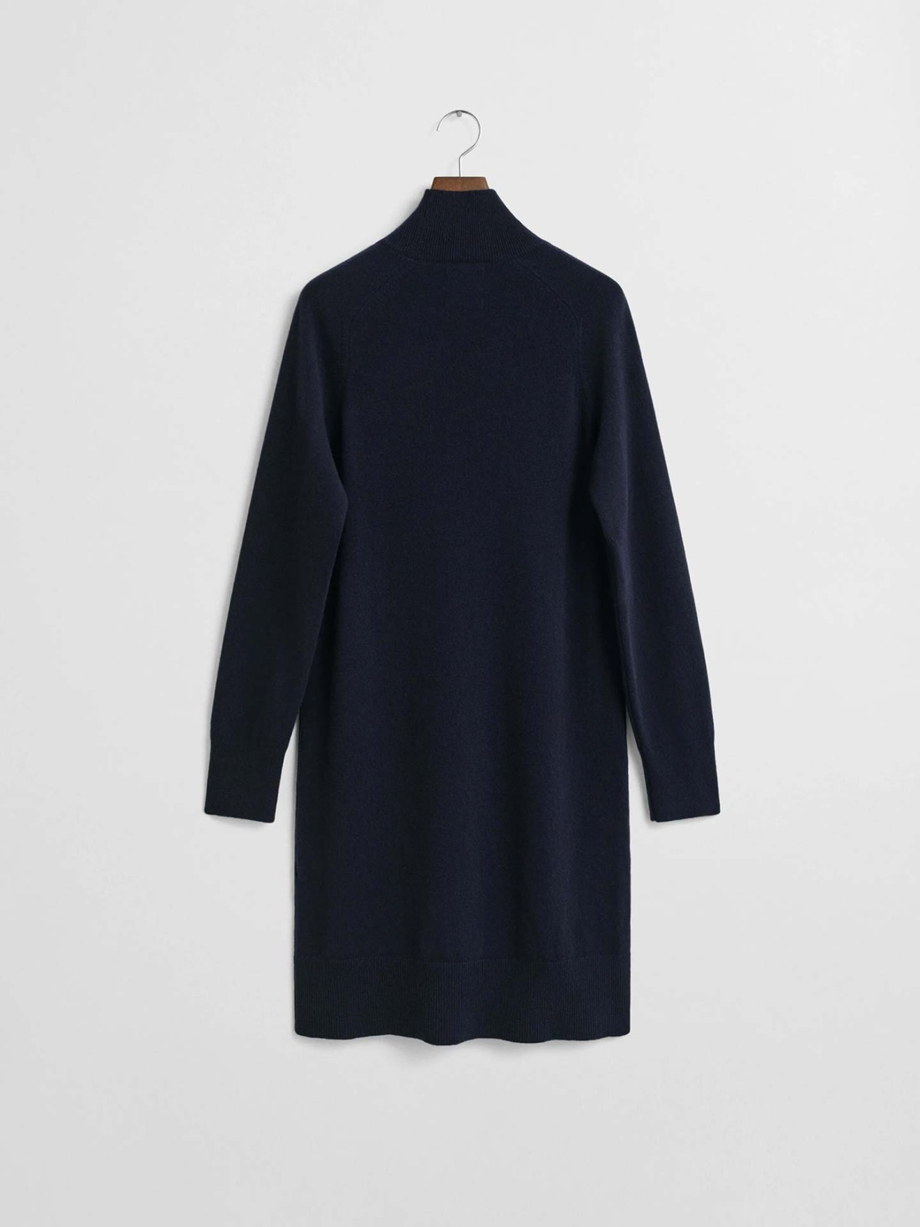 Vestido de Malha com Gola Alta