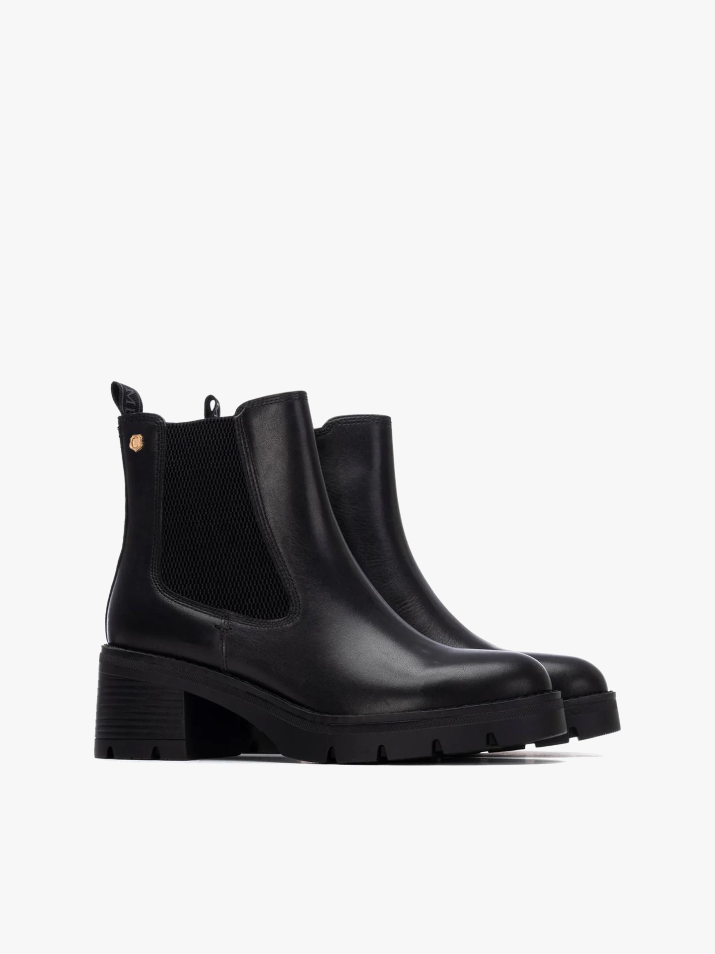 Bota Chelsea Cano Curto Carmela Couro Feminina com Salto Bloco e Solado Antiderrapante