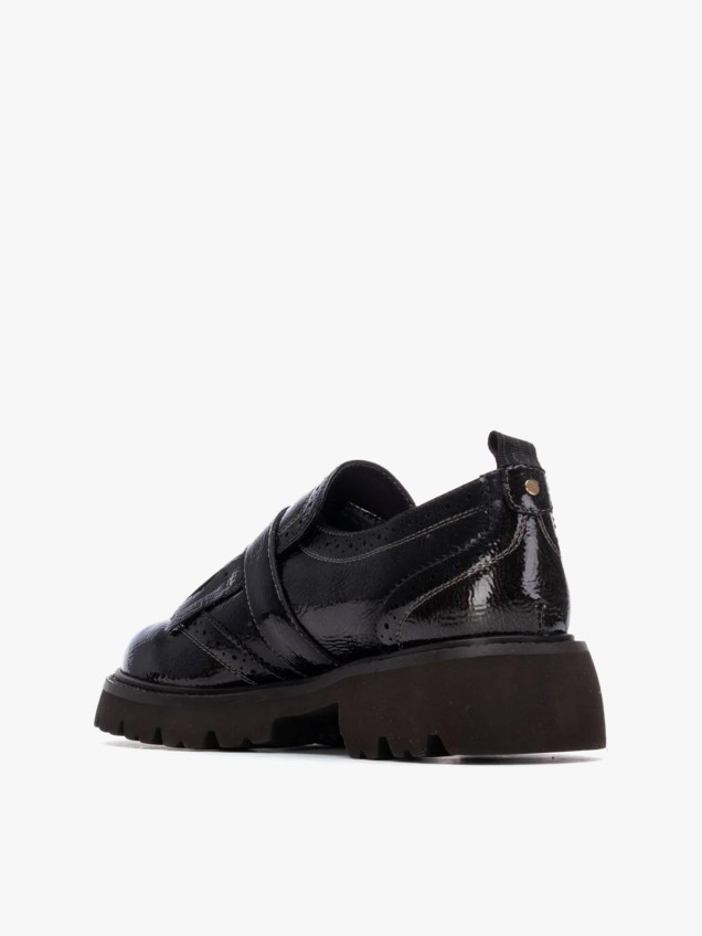 Mocassins em Verniz