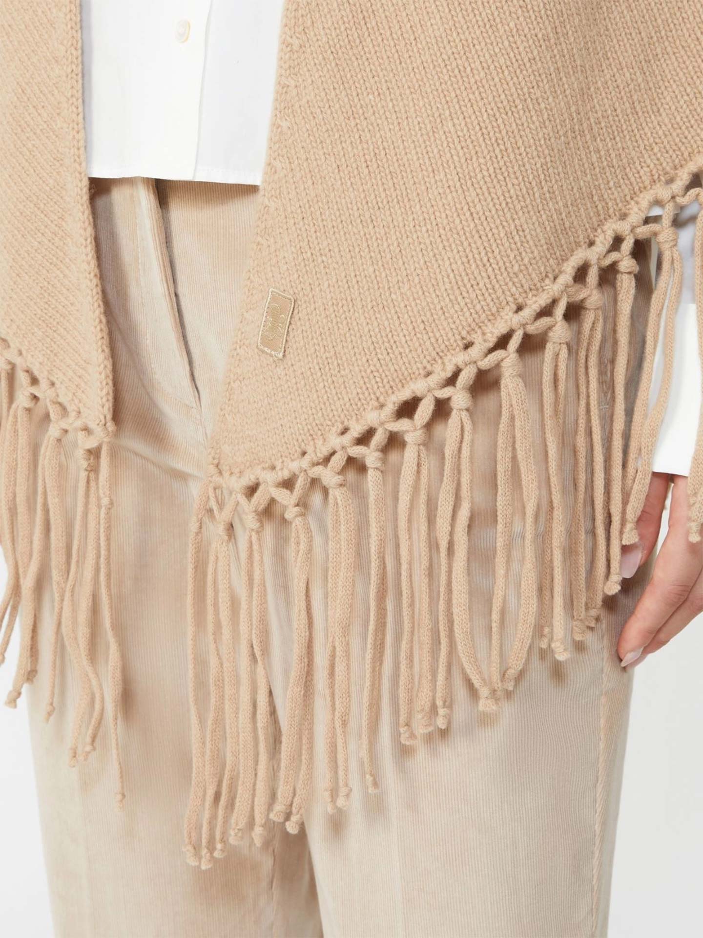 Xaile Triangular Tornado