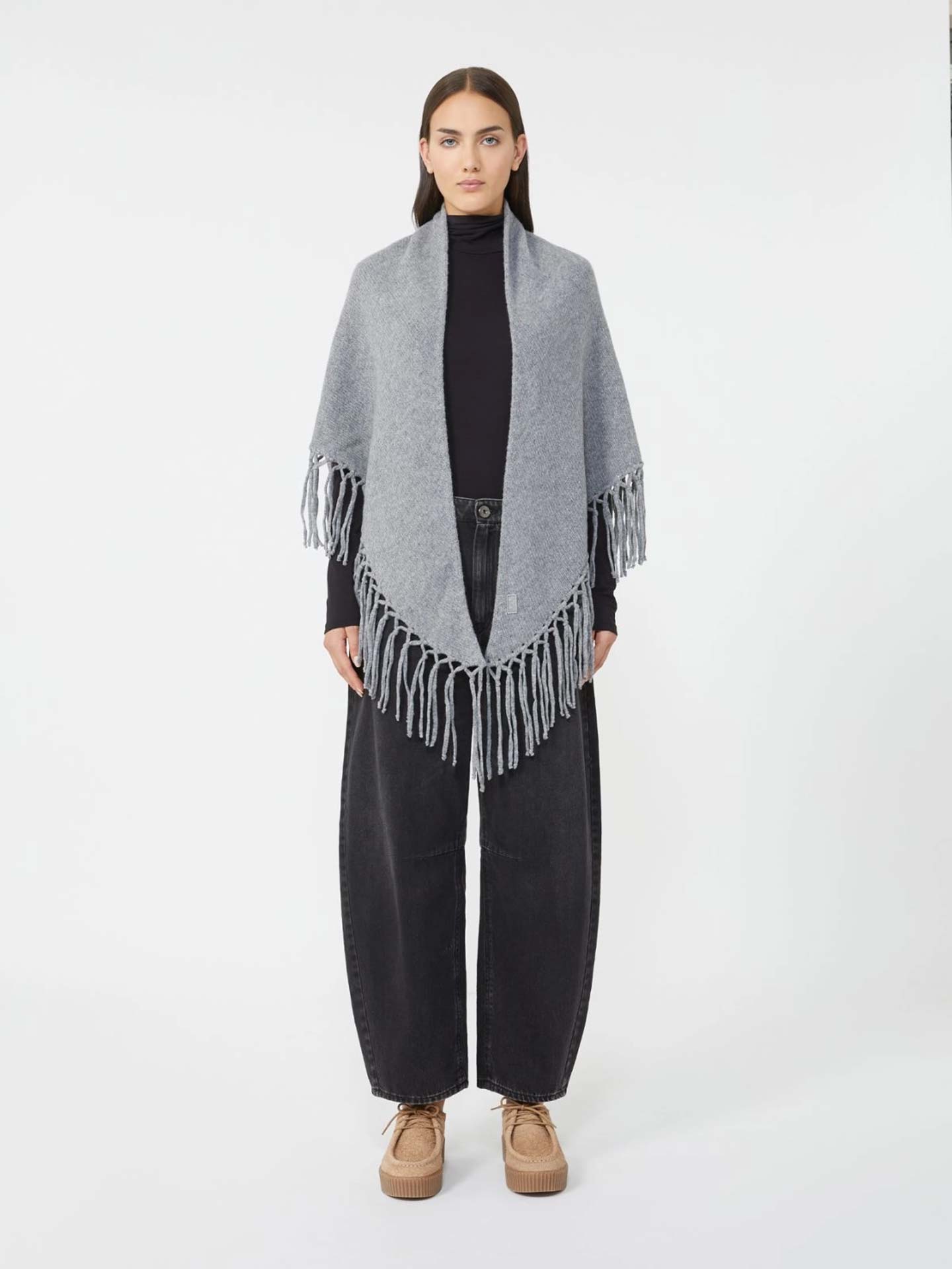 Xaile Triangular Tornado