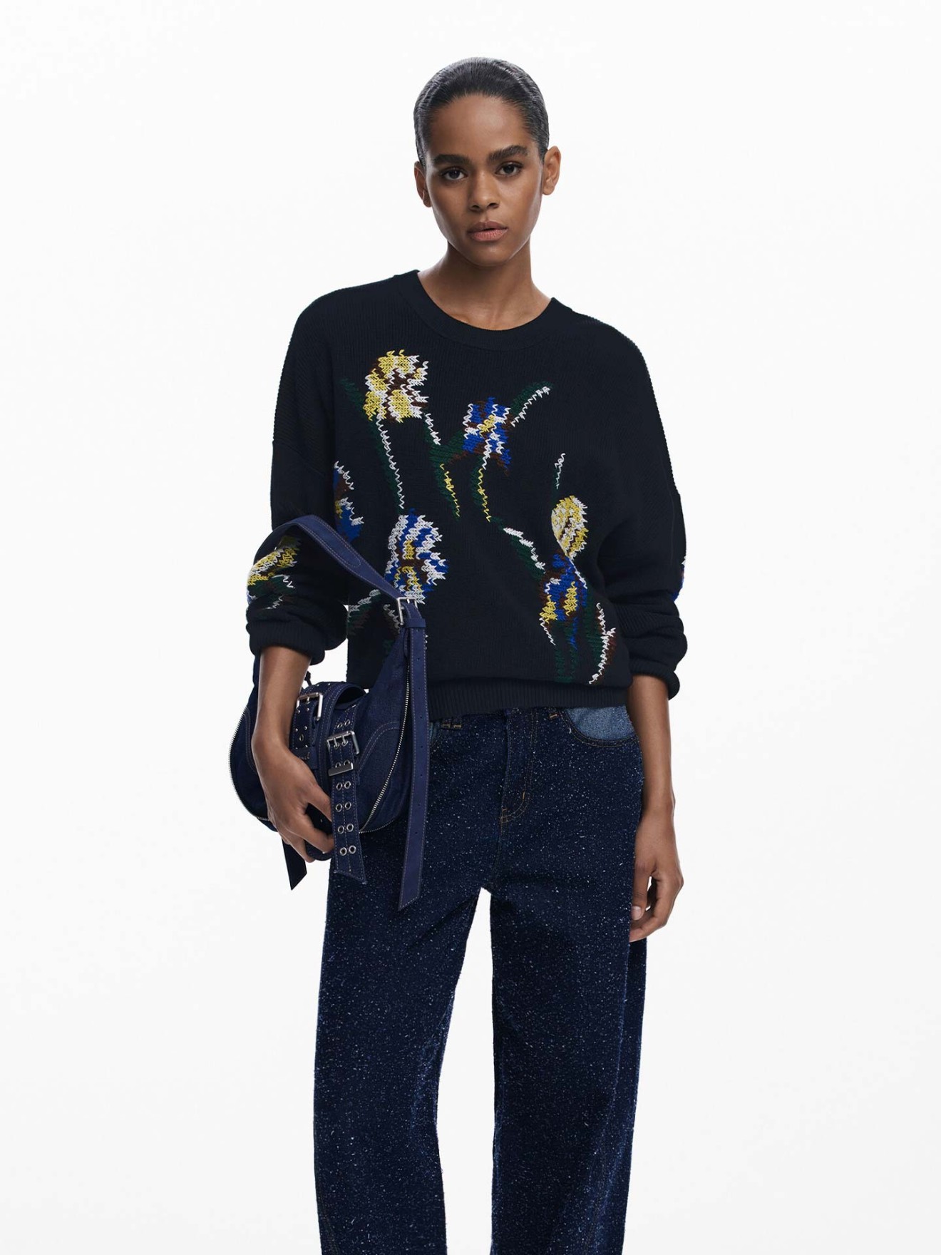 Camisola de Malha com Bordado Floral