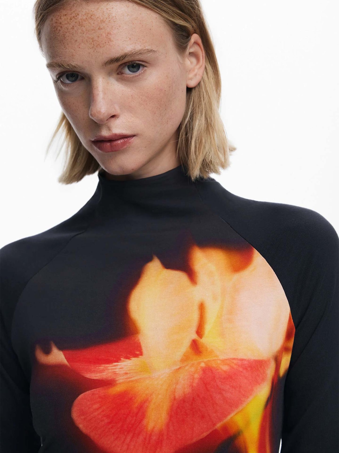 Vestido Midi com Manga Comprida