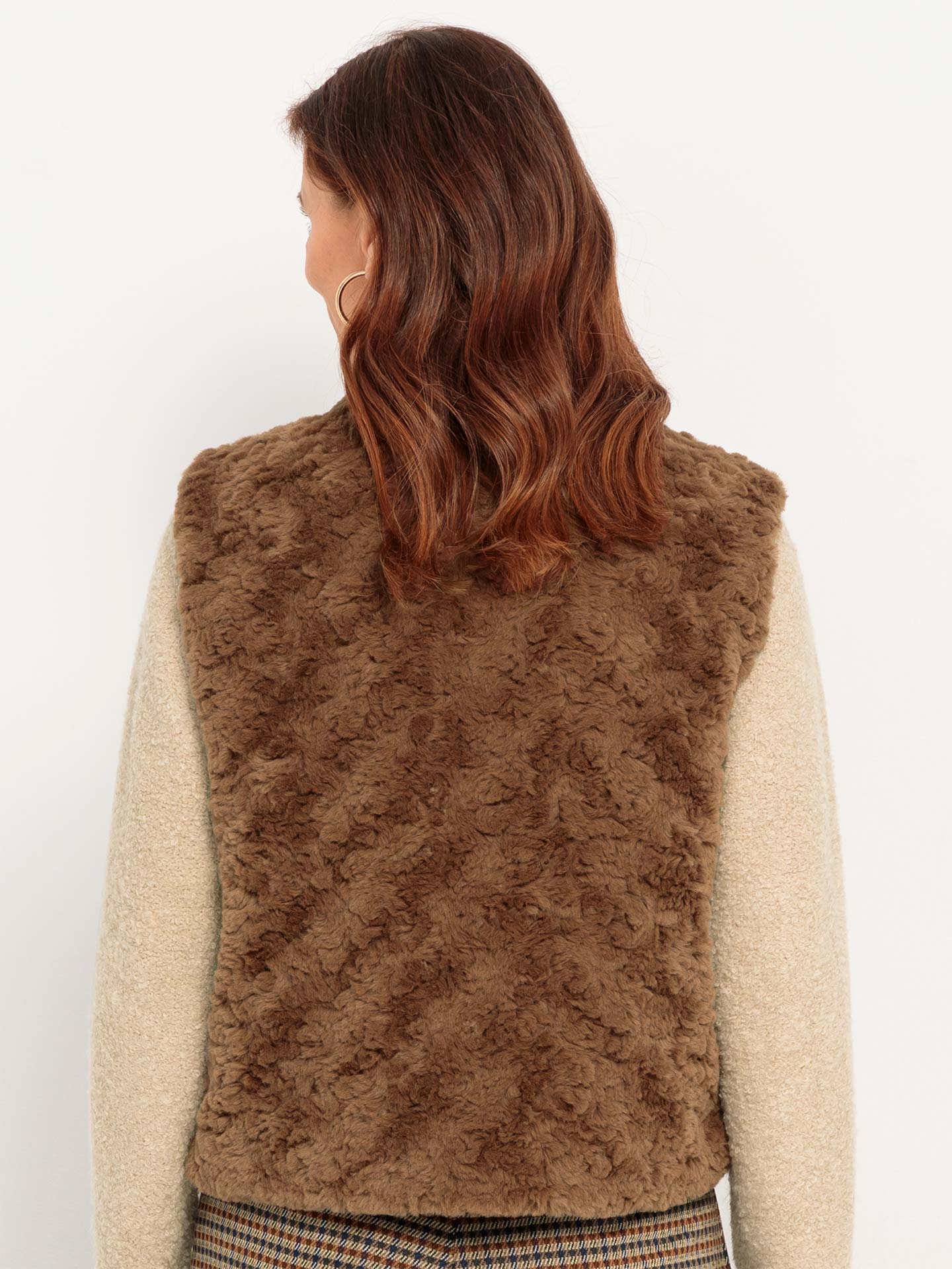 Colete Efeito Pelo Tabea