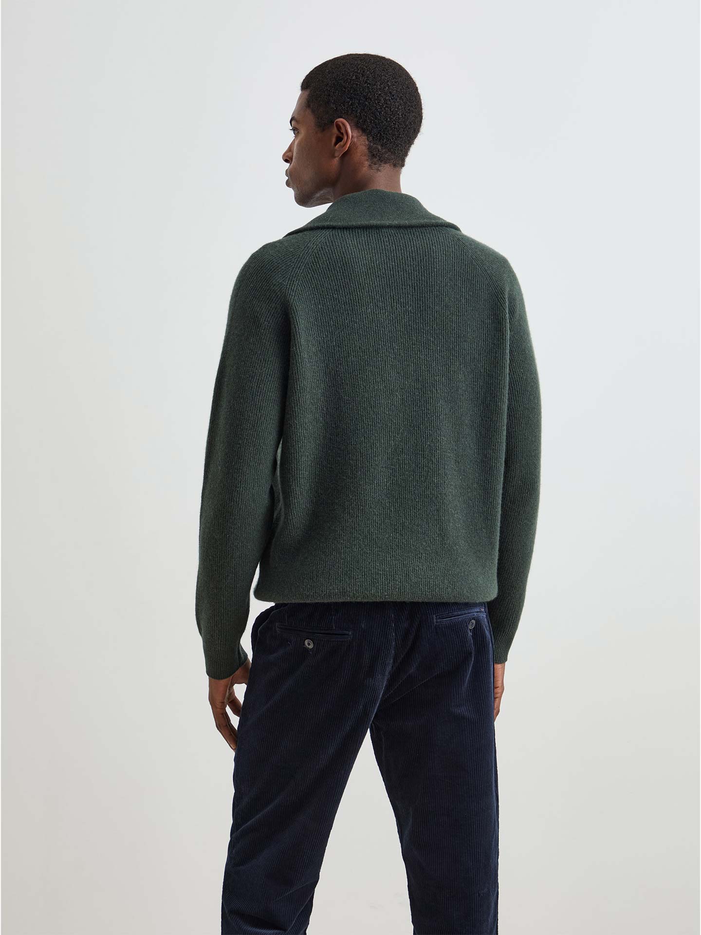 Camisola de Malha Canelada com Gola de Meio Fecho