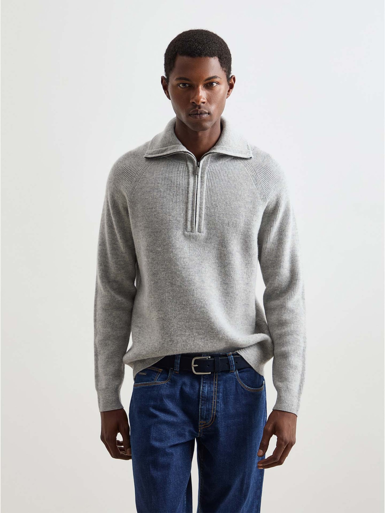 Camisola de Malha Canelada com Gola de Meio Fecho