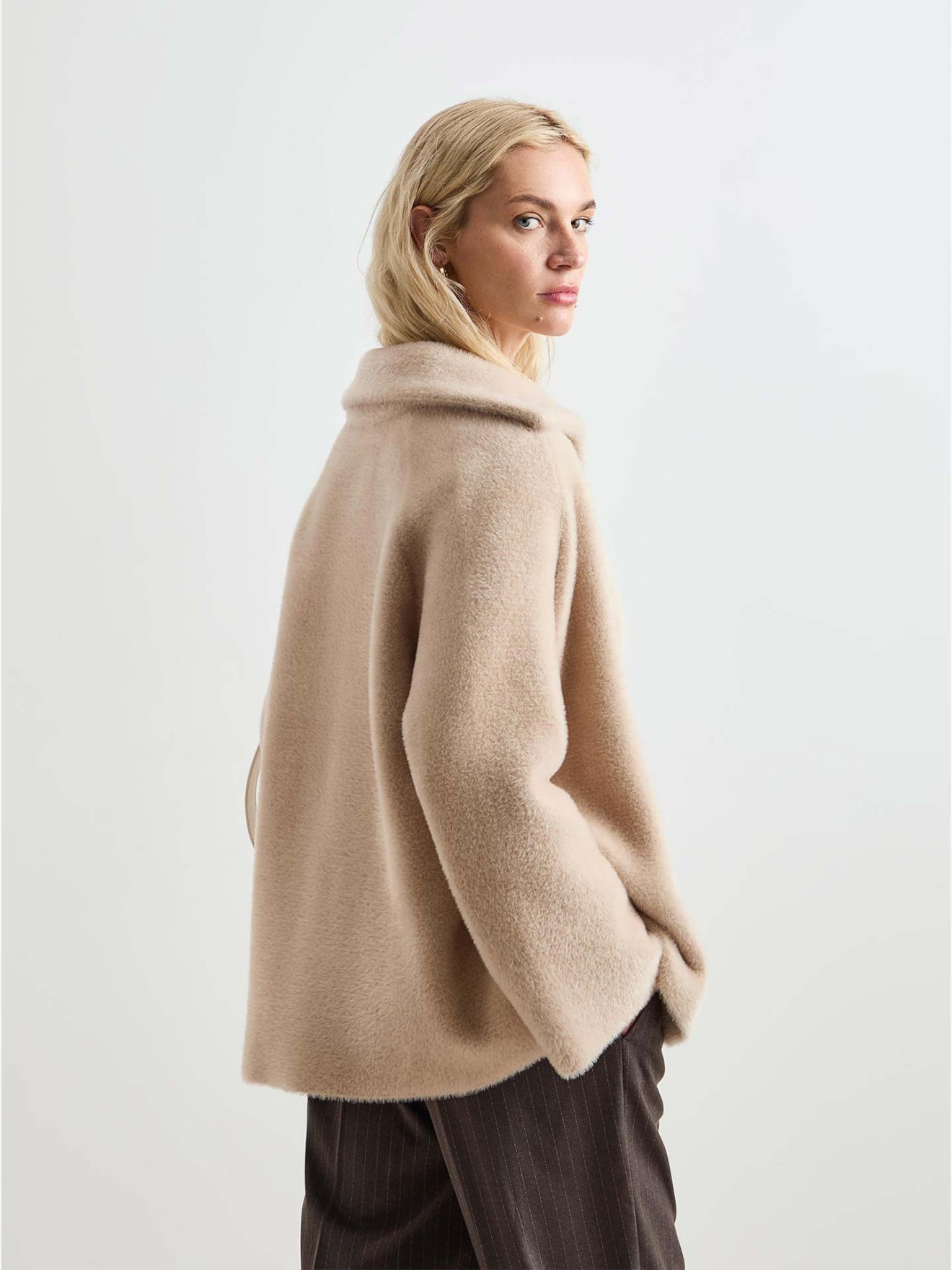 Casaco de Pelo Oversized