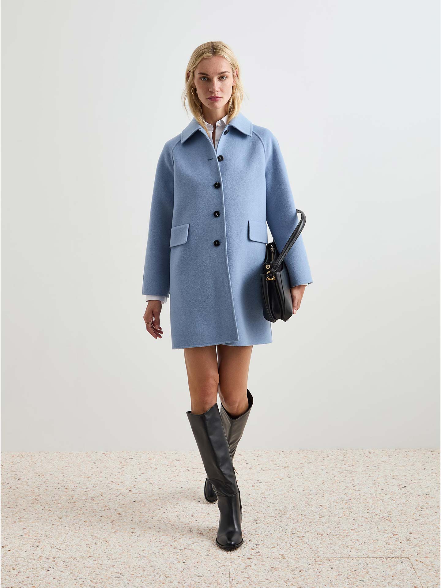 Sobretudo de Lã com Gola de Lapela