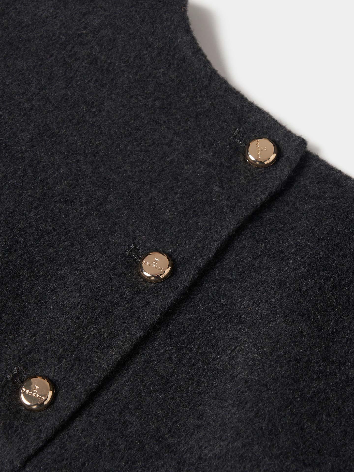 Vestido Curto sem Manga