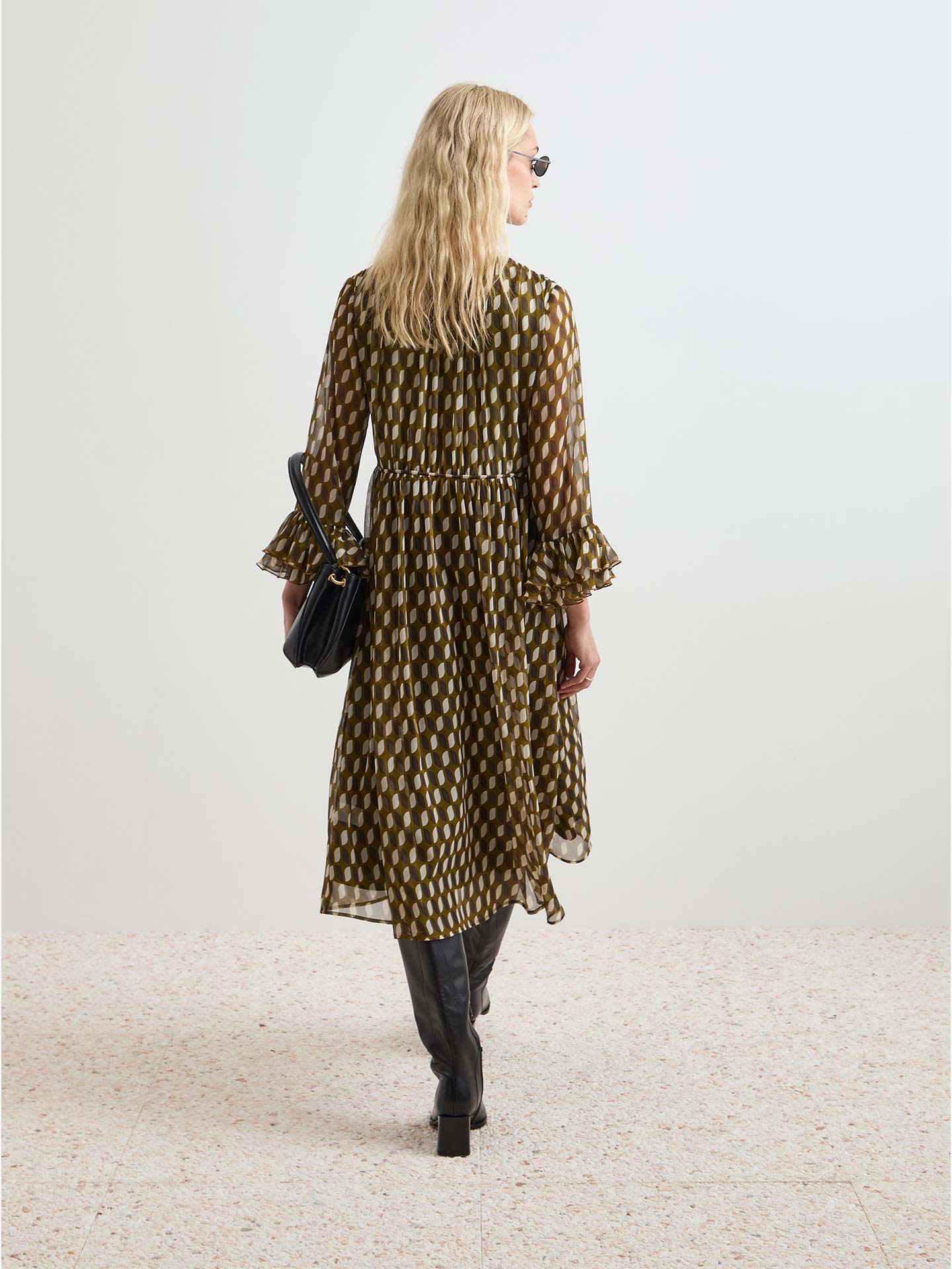 Vestido Fluido com Padrão