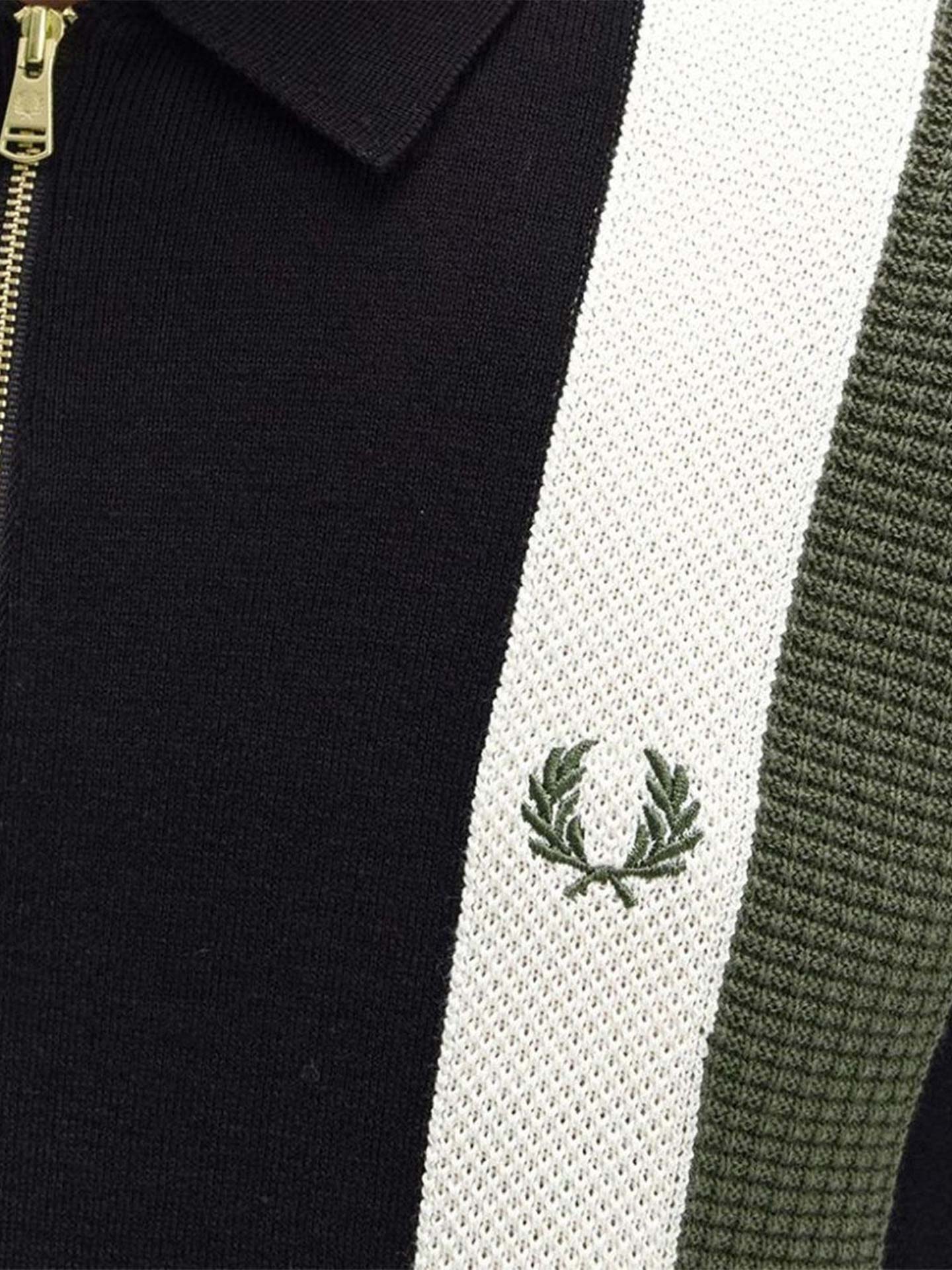 Polo de Malha com Riscas