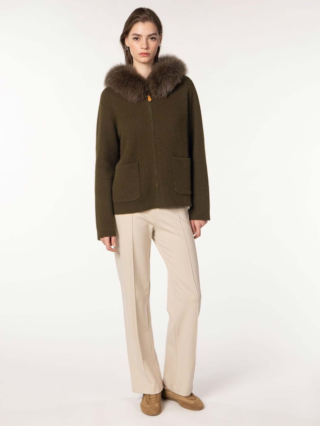 Casaco de Malha com Capuz