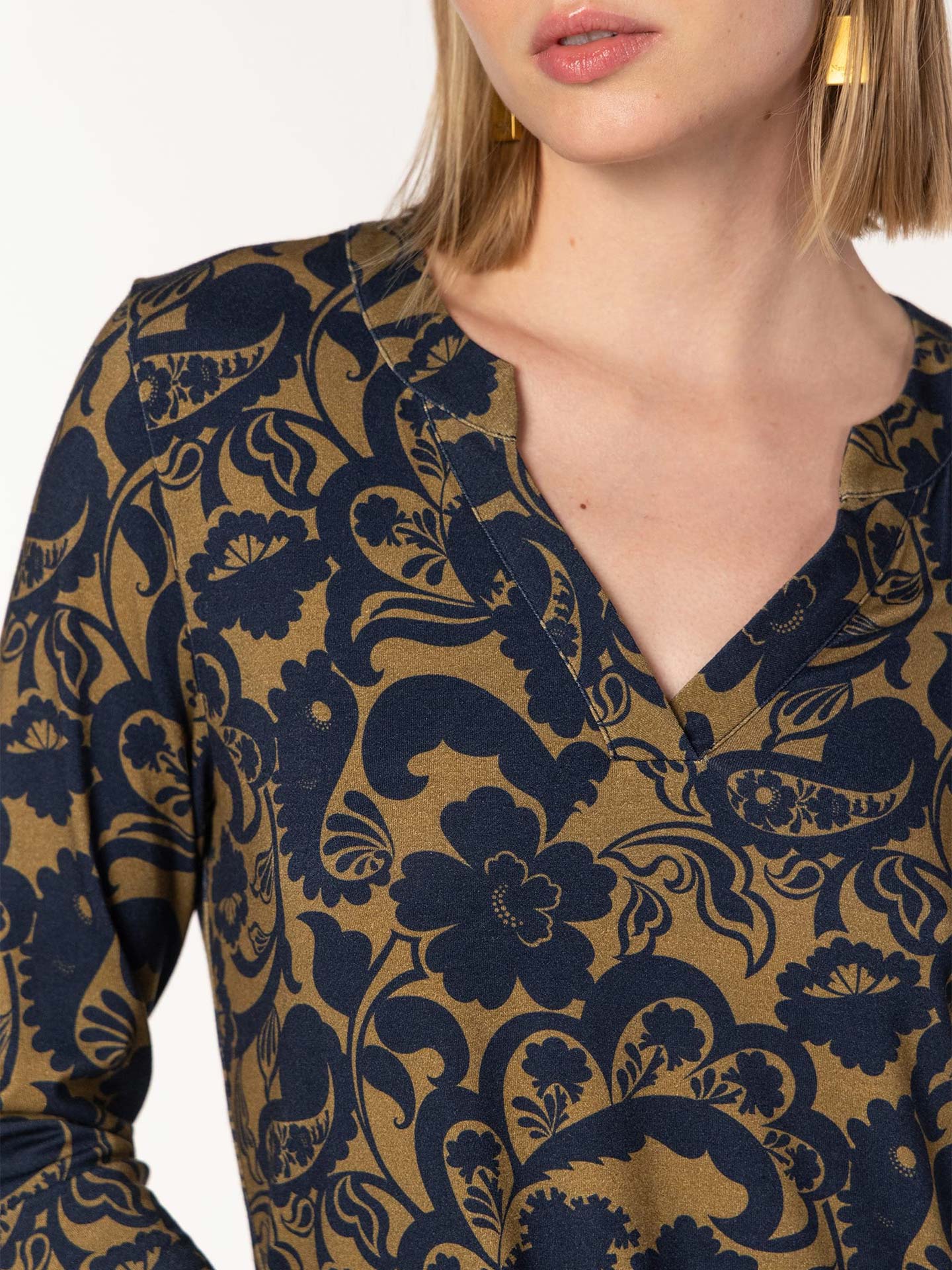 Blusa com Padrão Floral