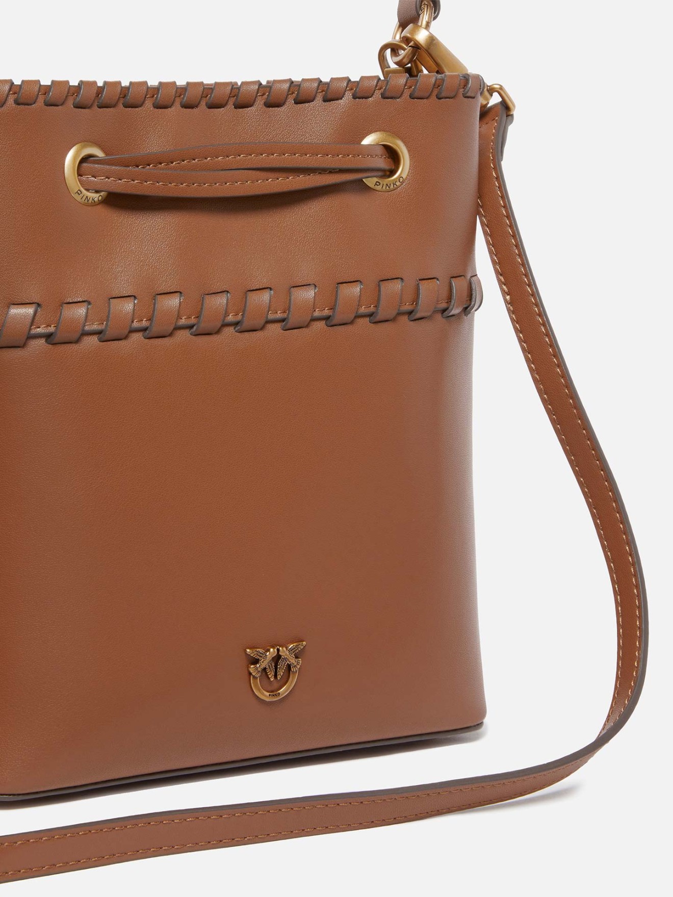 Bucket Bag em Pele