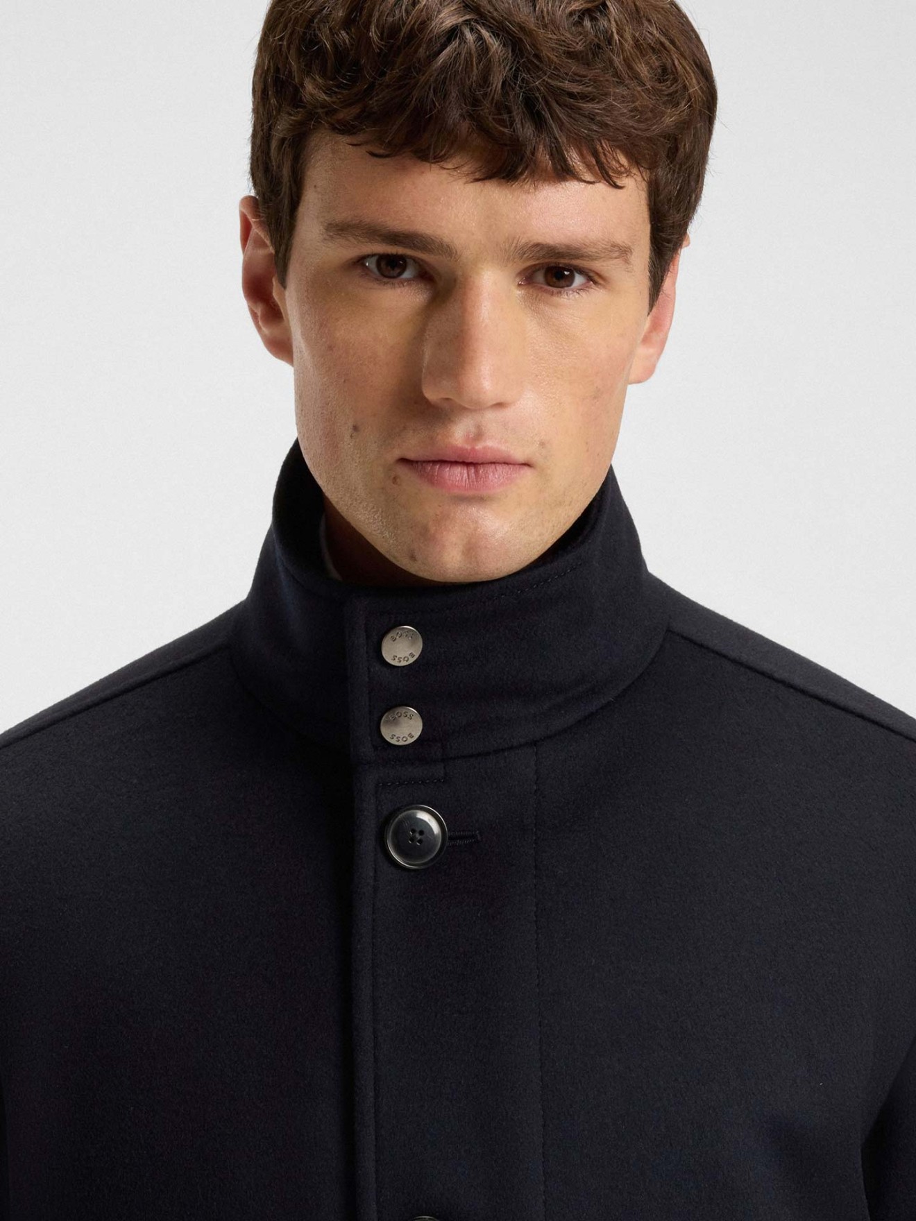 Sobretudo Curto em L