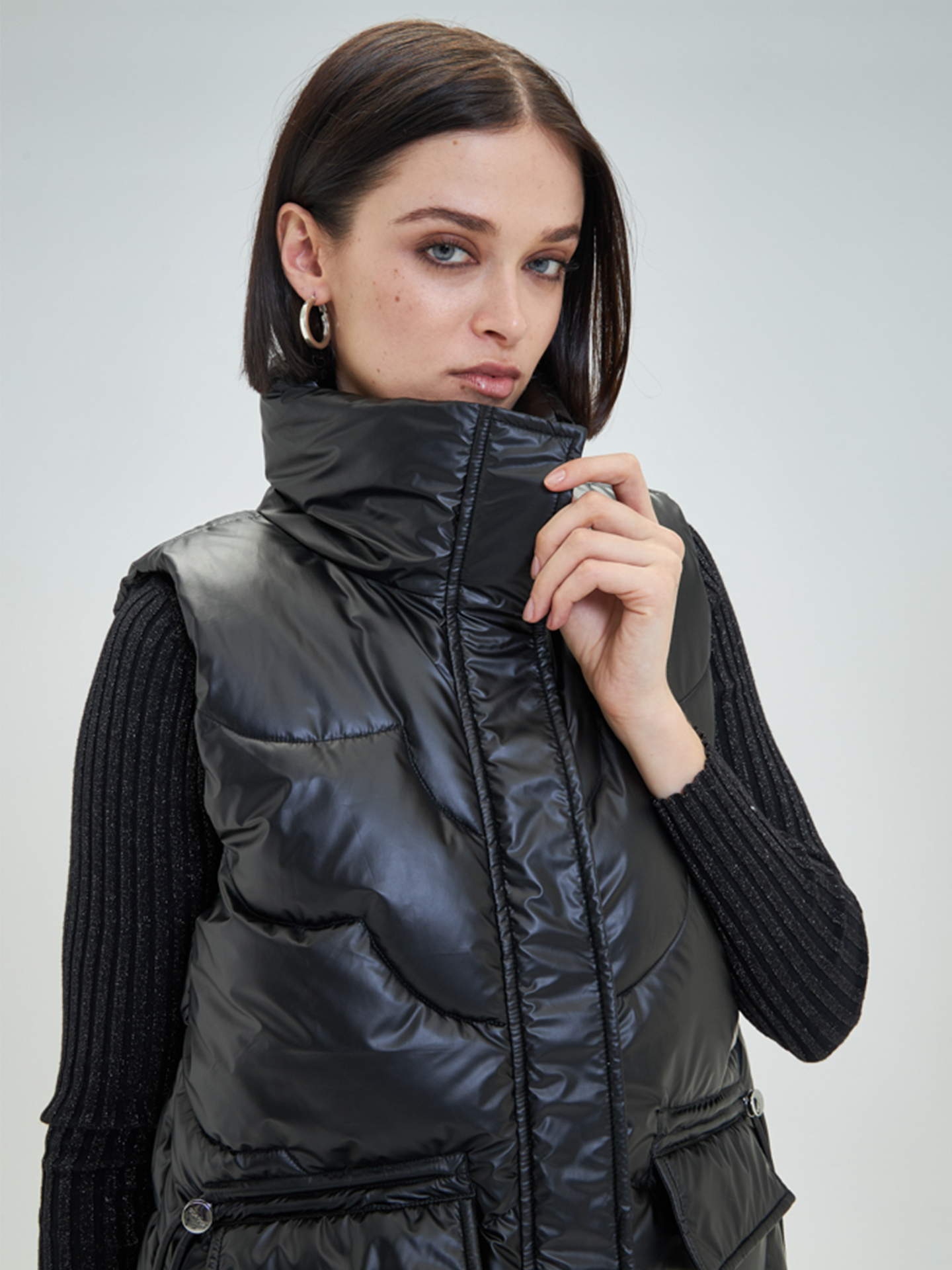 Colete Acolchoado com Gola Alta