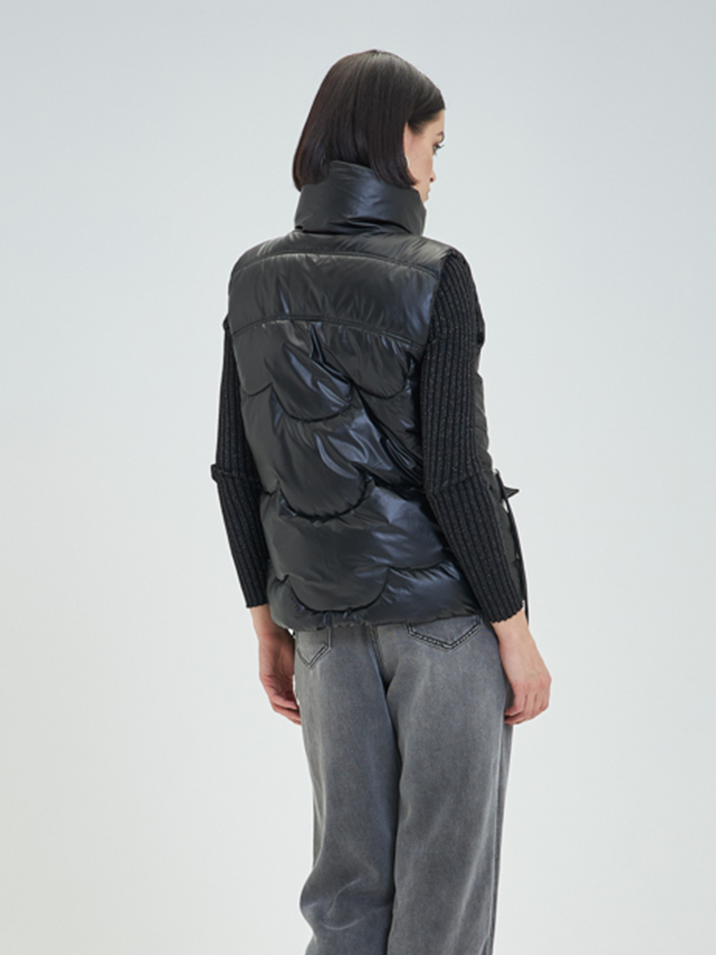 Colete Acolchoado com Gola Alta