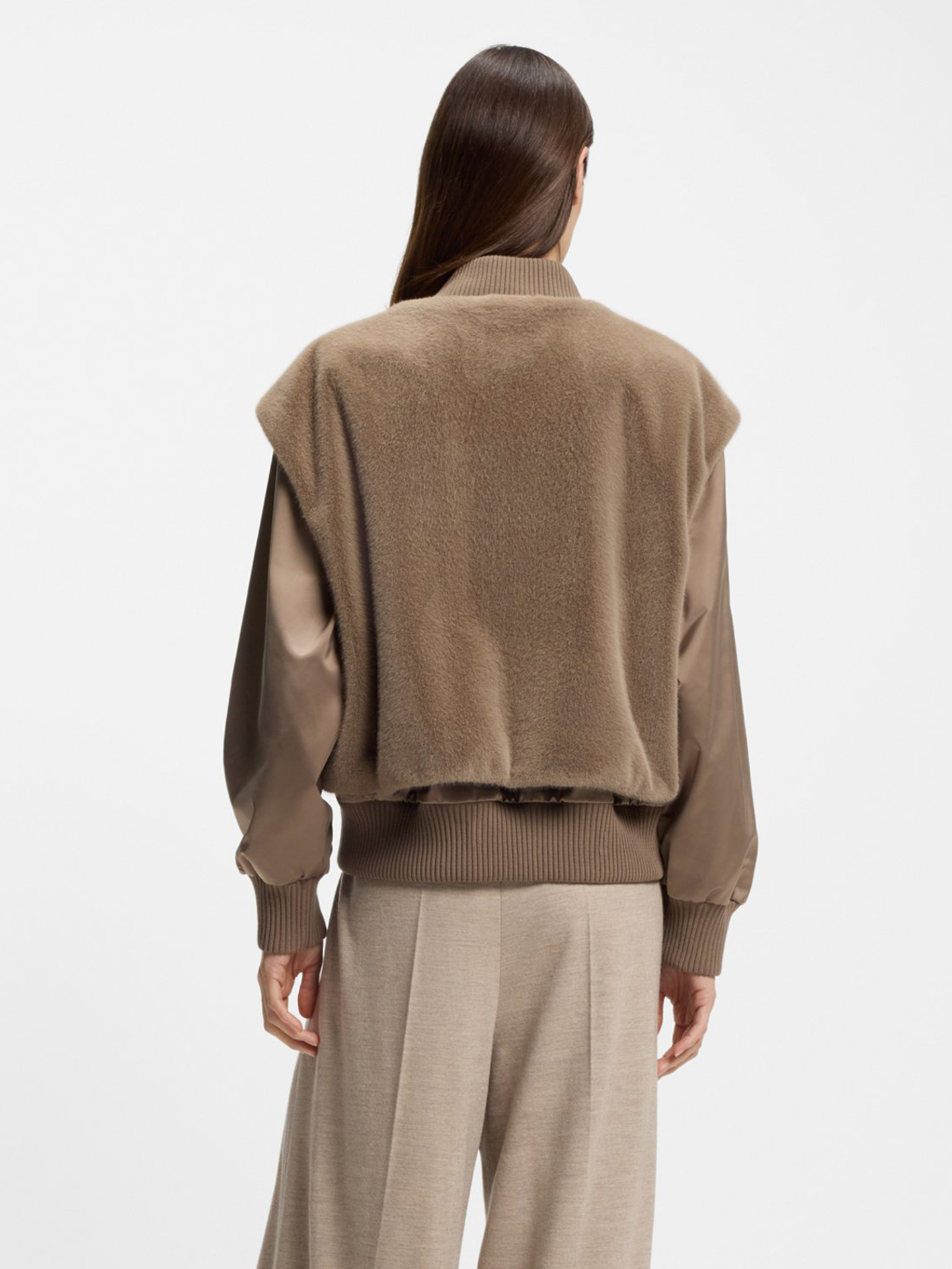 Blusão Bomber de Pelo Sintético